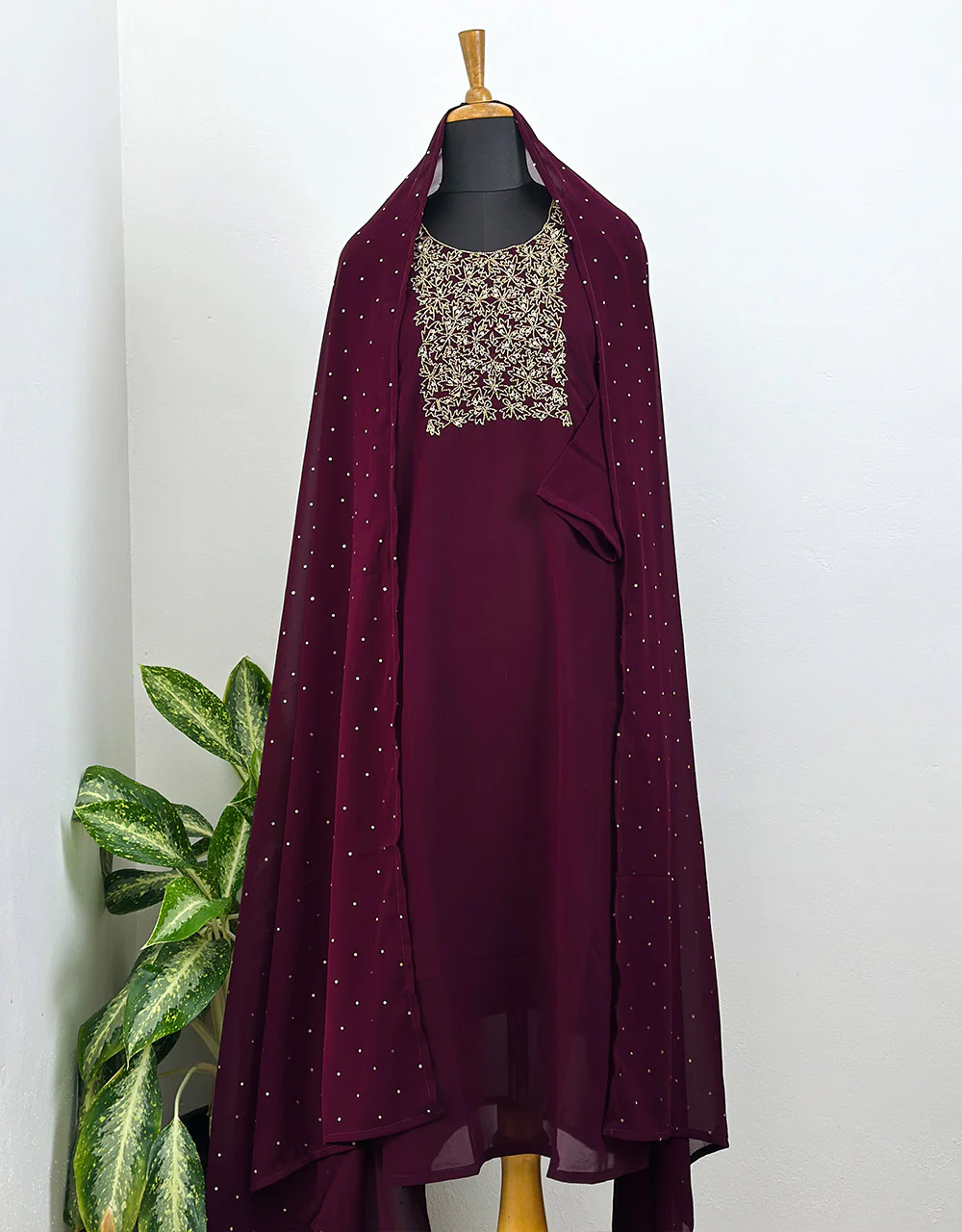Ready-to-Wear Georgette Suit with Handwork - Effortless Elegance 🌟 - Image 5