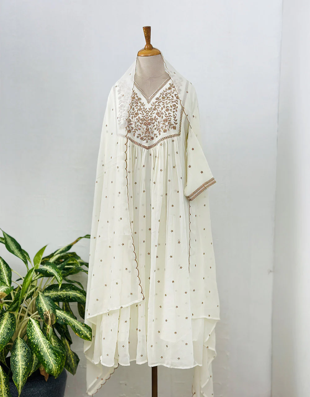 Ready-to-Wear Anarkali Kurti Set ✨ - Image 6