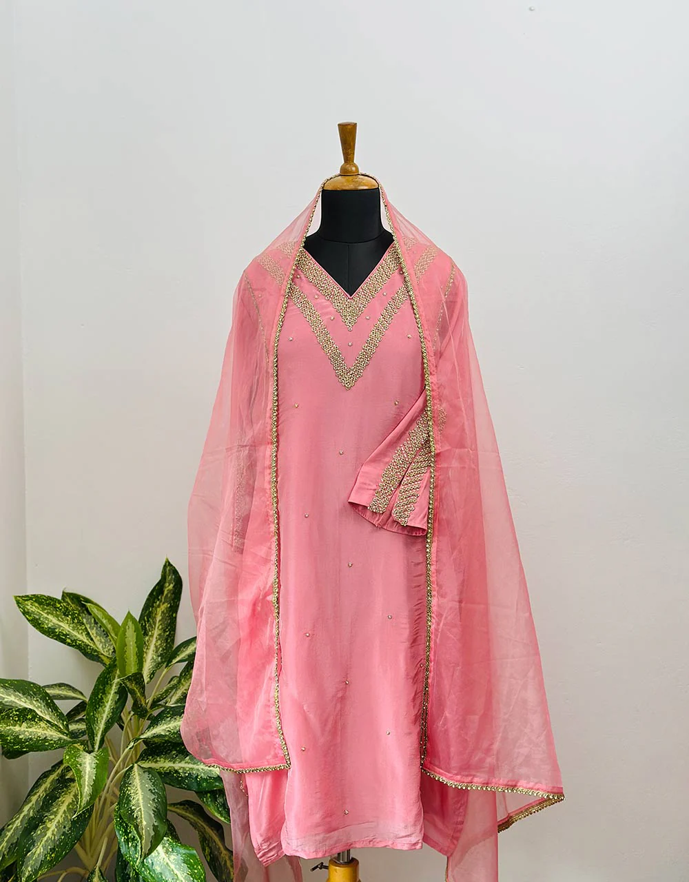 Pure Crepe Silk Handwork Party Wear Suit - Luxe Elegance 🌟 - Image 10