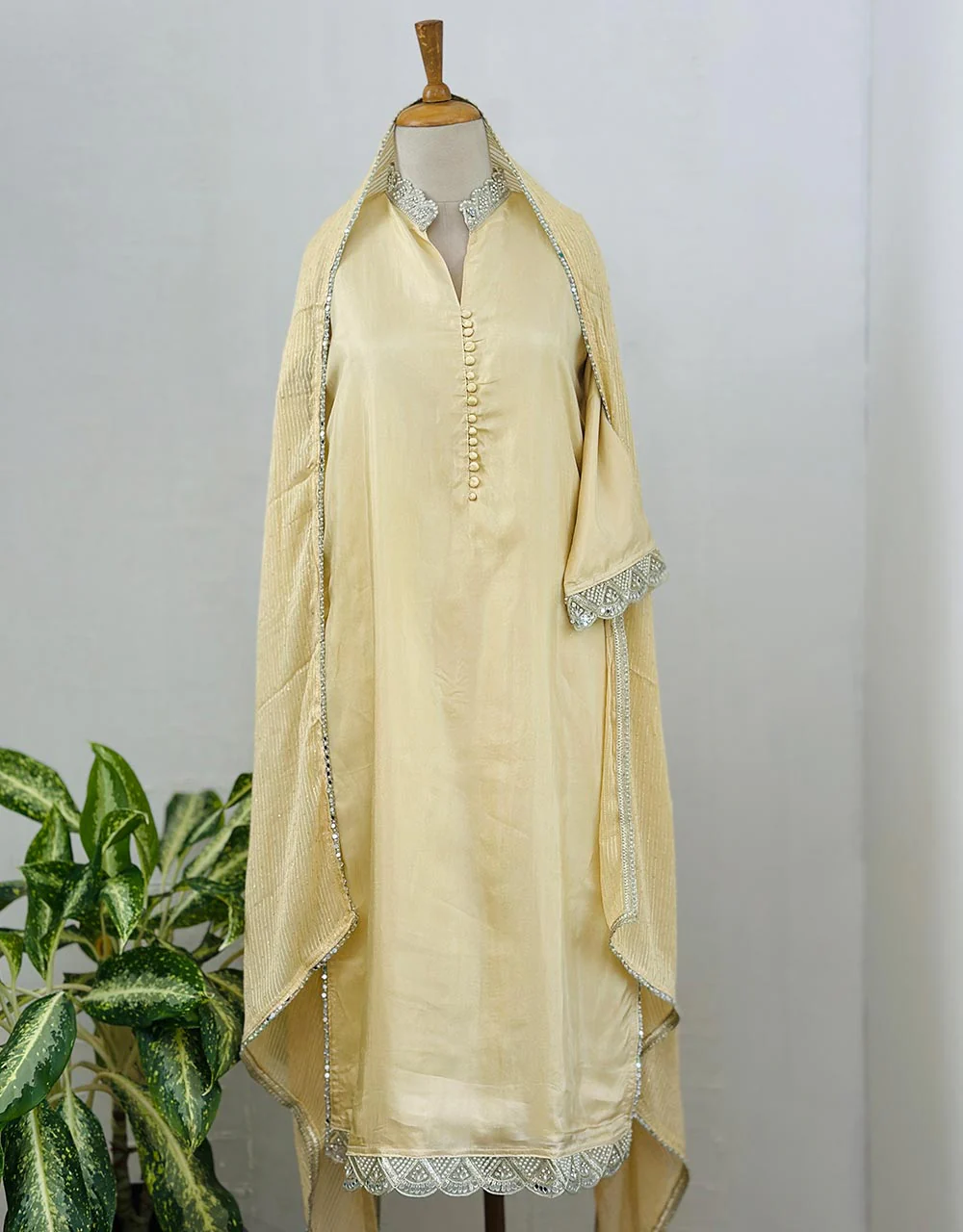 Ready-to-Wear Tissue Silk Hand Work Kurti Set ✨ - Image 3