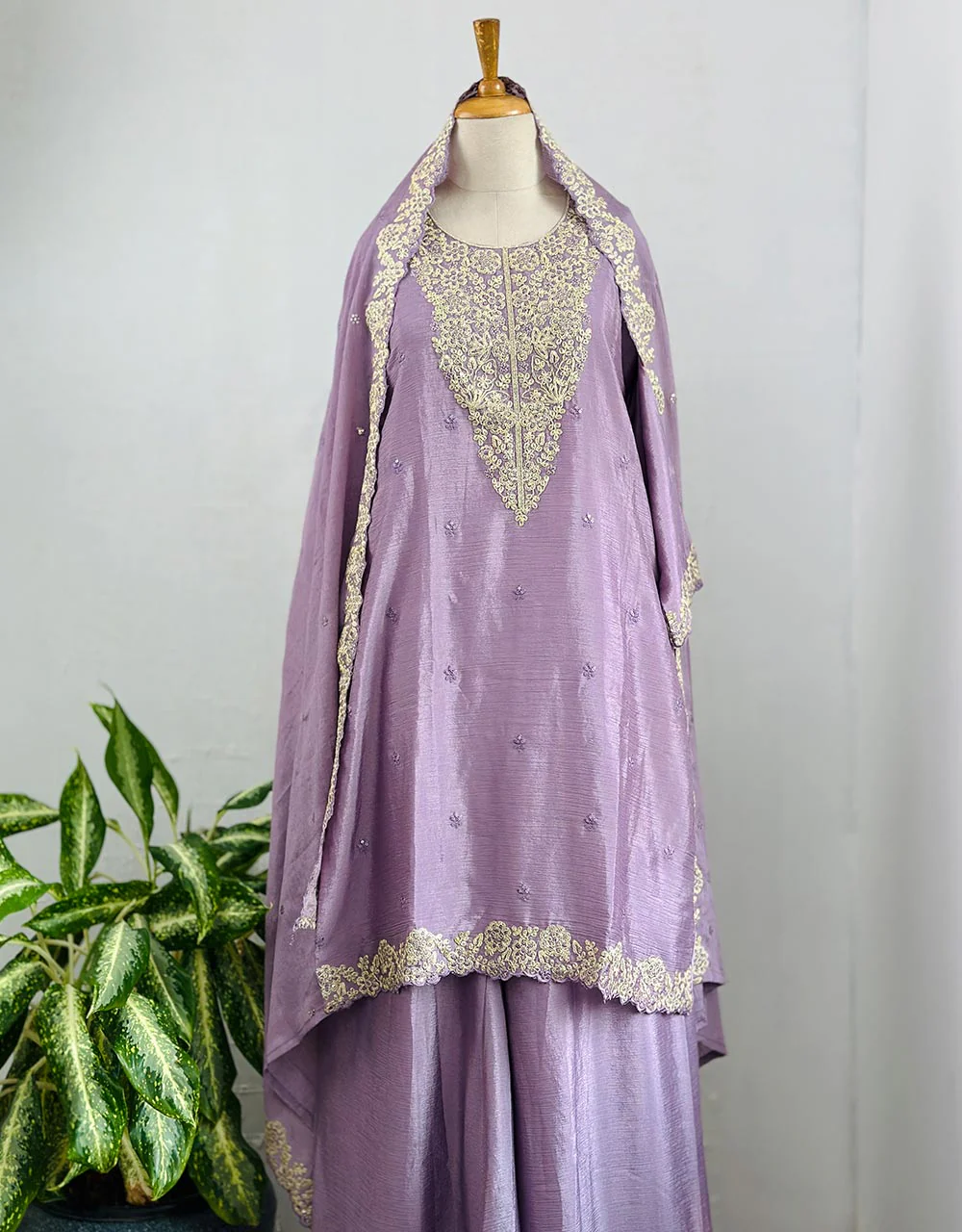 Chinnon Ready-to-Wear Kurti Set β Effortless Elegance π