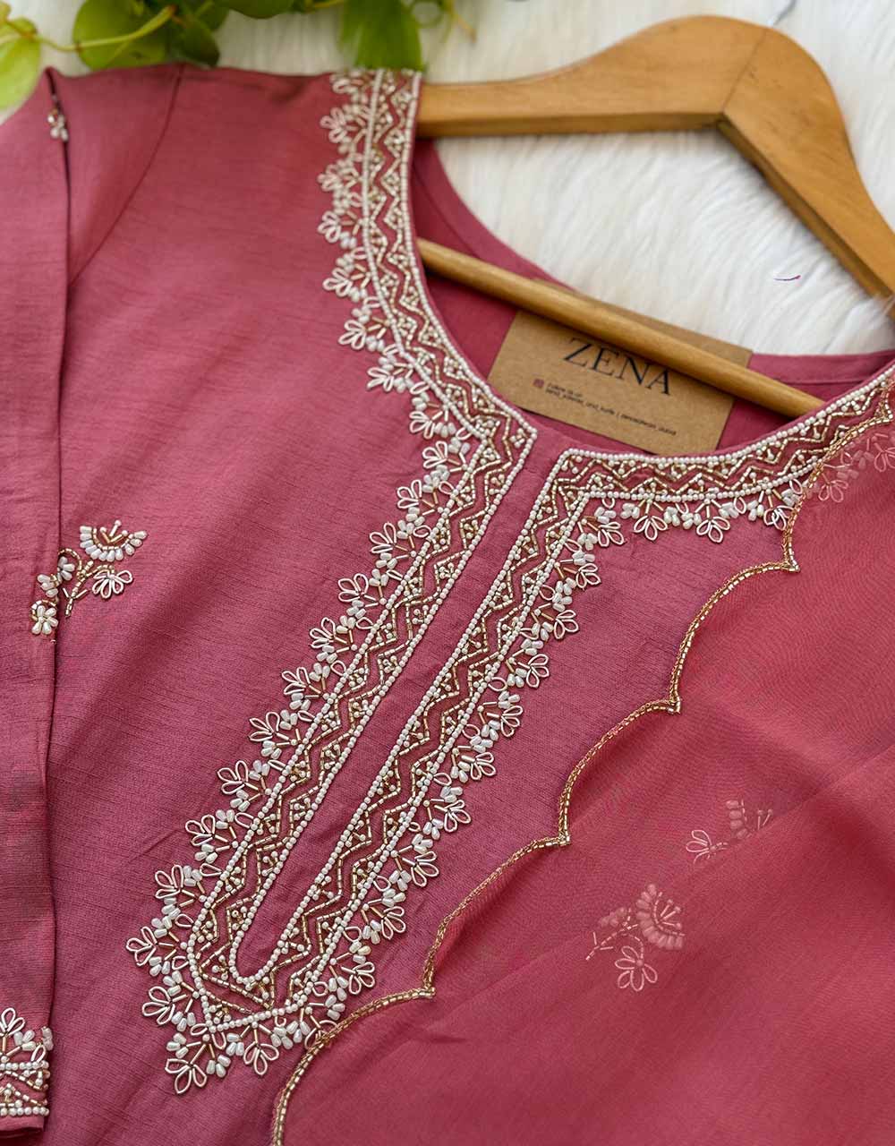 Ready-to-Wear Dola Silk Kurti Set with Organza Dupatta π - Image 4