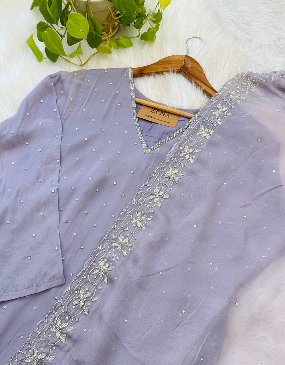 Pure Organza Handwork Party Wear Suitβ¨