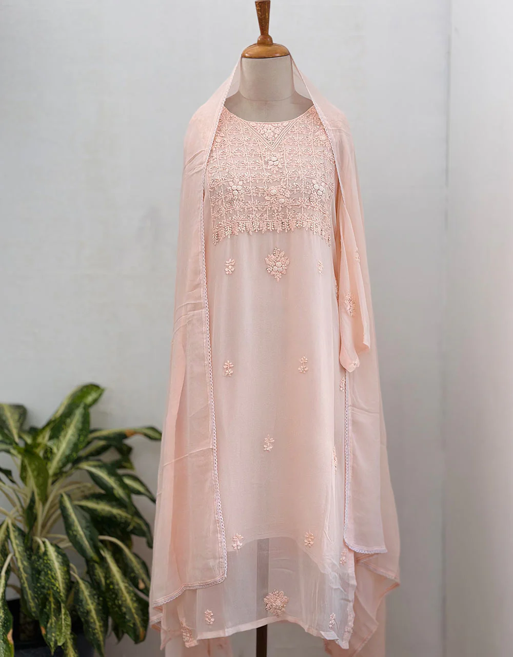 Ready-to-Wear Chinnon Chikankari Kurti Set ๐ - Image 2