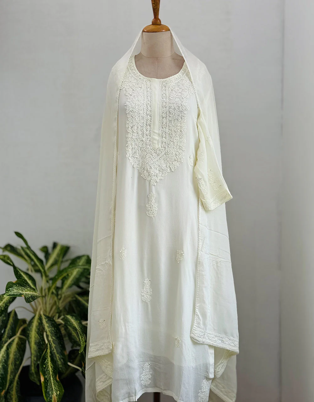 Ready-to-Wear Chinnon Chikankari Kurti Set π - Image 2