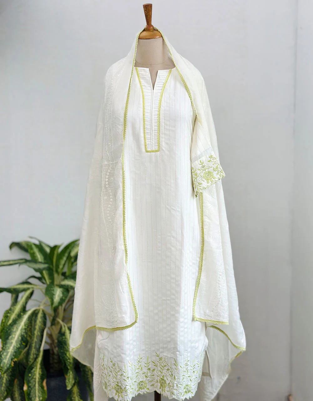 Ready-to-Wear Pure Cotton Kurti Set โ Breathable Comfort & Timeless Elegance ๐ฟ - Image 2