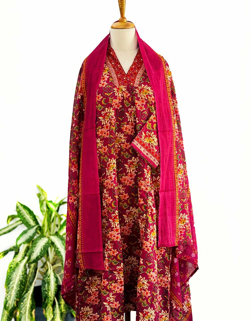 Graceful & Timeless – READY TO WEAR COTTON ANARKALI KURTI SET ✨Z914 - Image 3