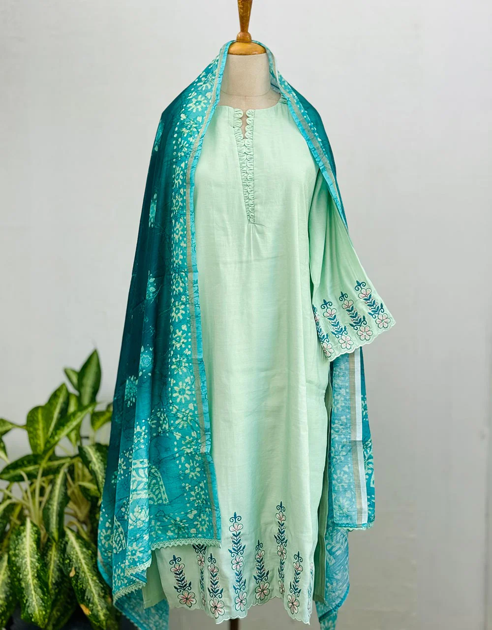 Ready-to-Wear Kurti Set - Elegant Comfort 🌟 - Image 9