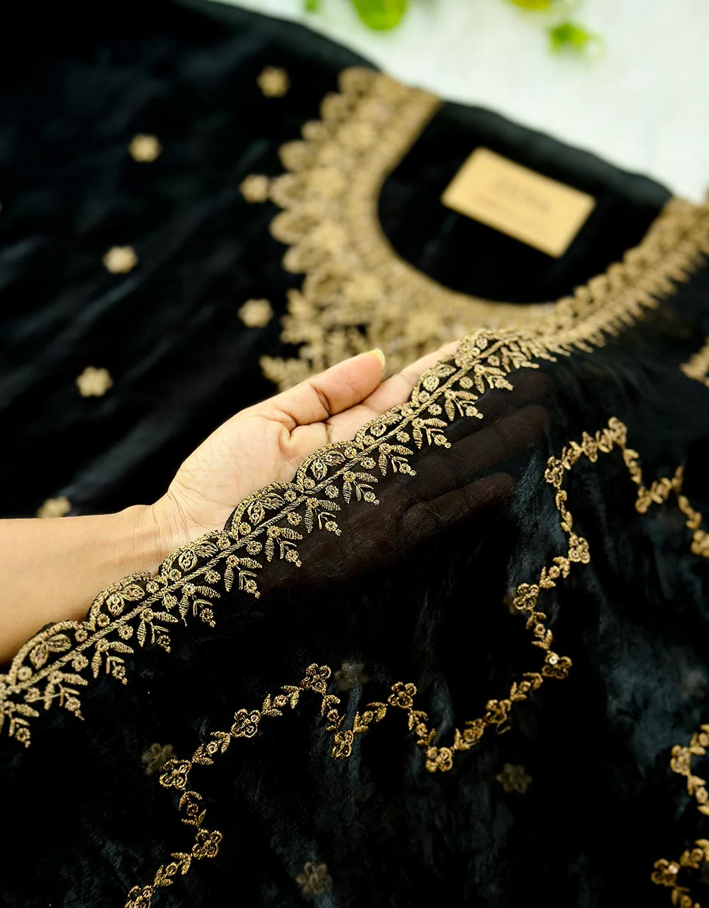 Unstitched Shimmer Silk Partywear Salwar Suit - Graceful Elegance π - Image 3