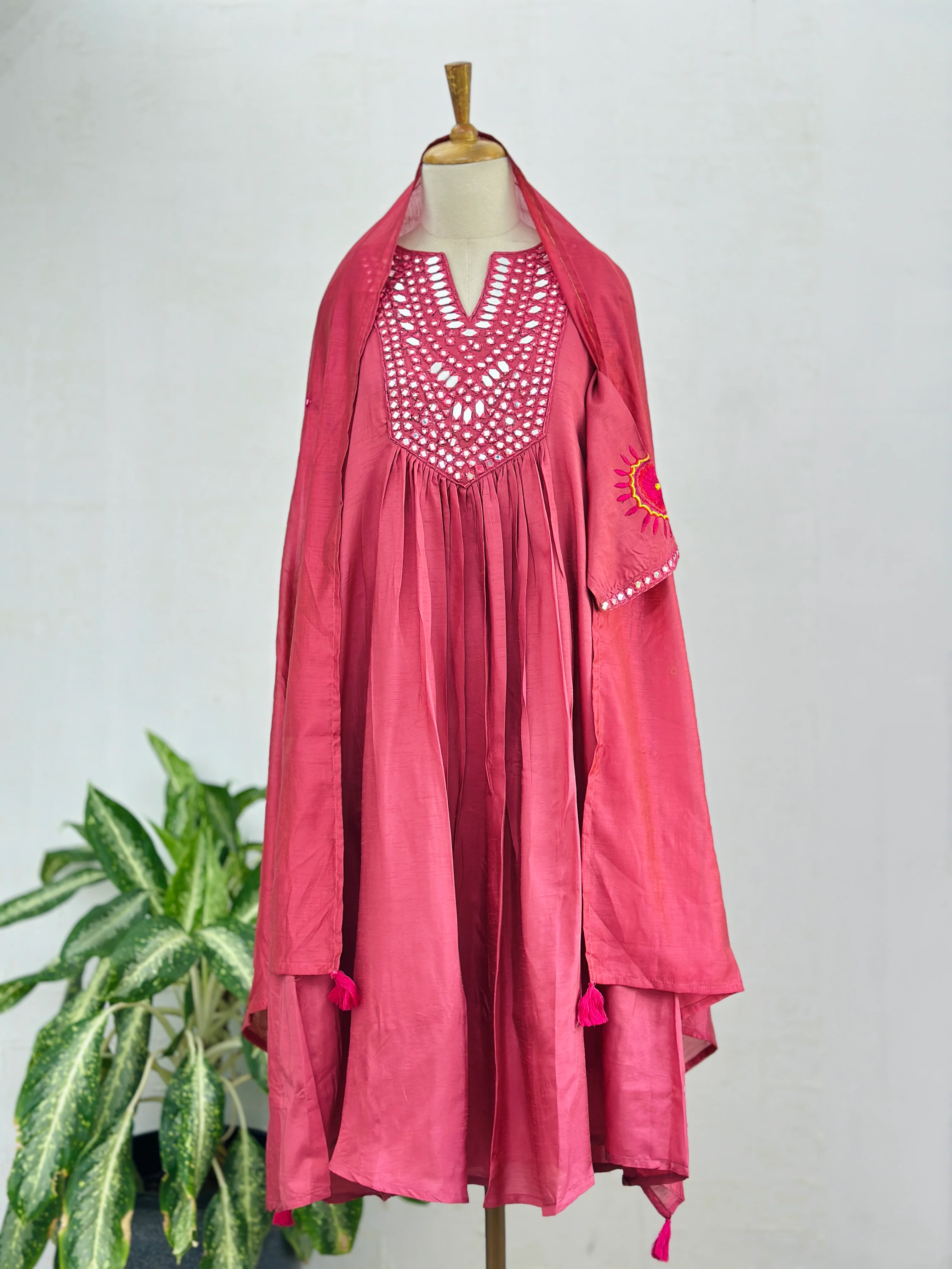 Mul chanderi anarkali mirror work kurti set - Image 6