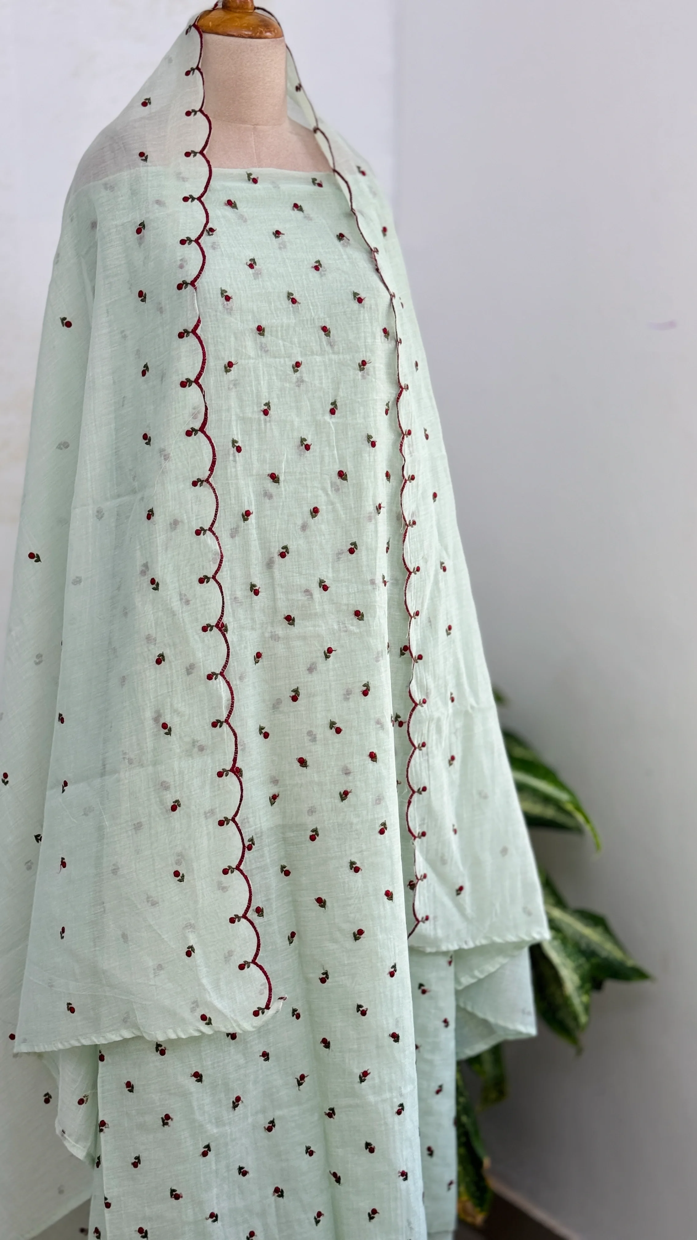 Mul Chanderi Embroidered Unstitched Suit – Redefining Ethnic Elegance - Image 2