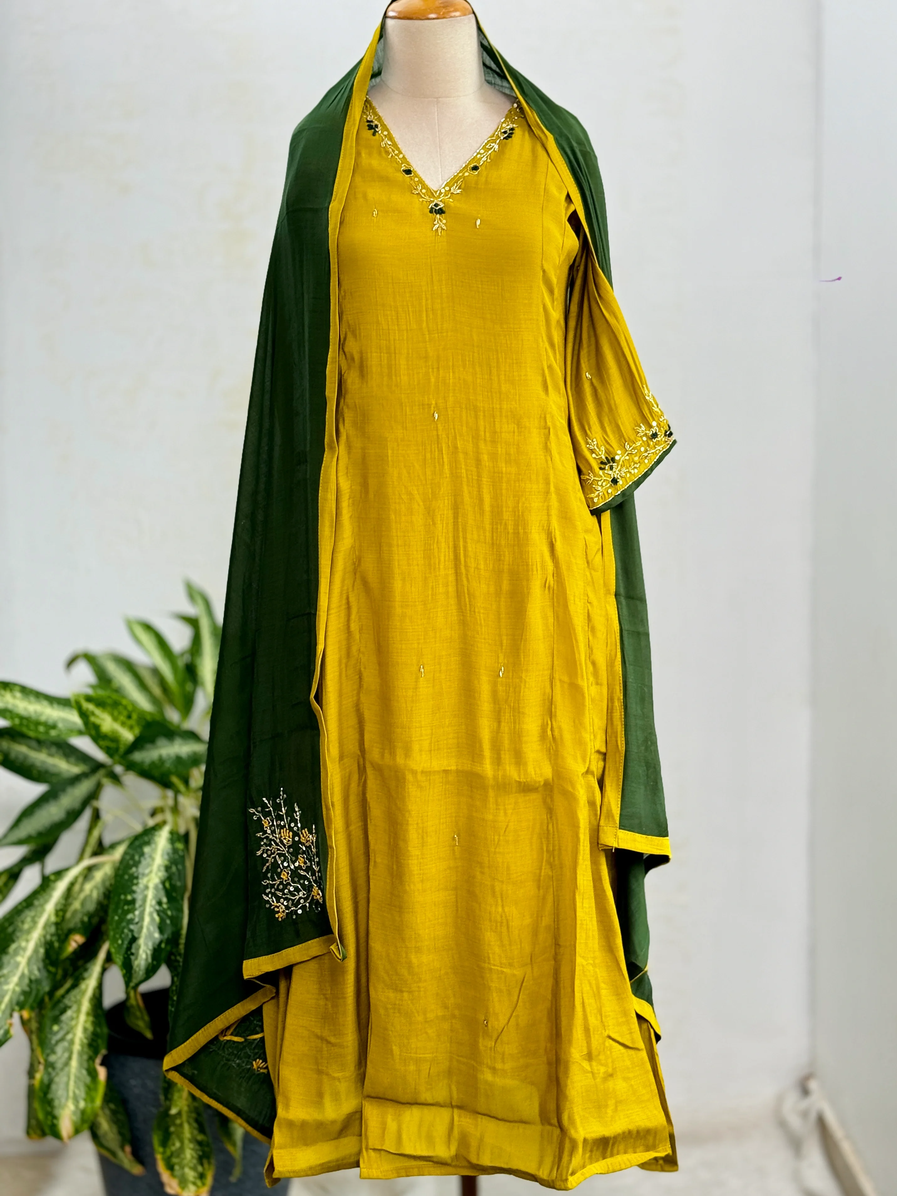 Mul Chanderi Hand Detailed A-Line Kurti Set – Subtle Elegance, Effortless Comfort - Image 3