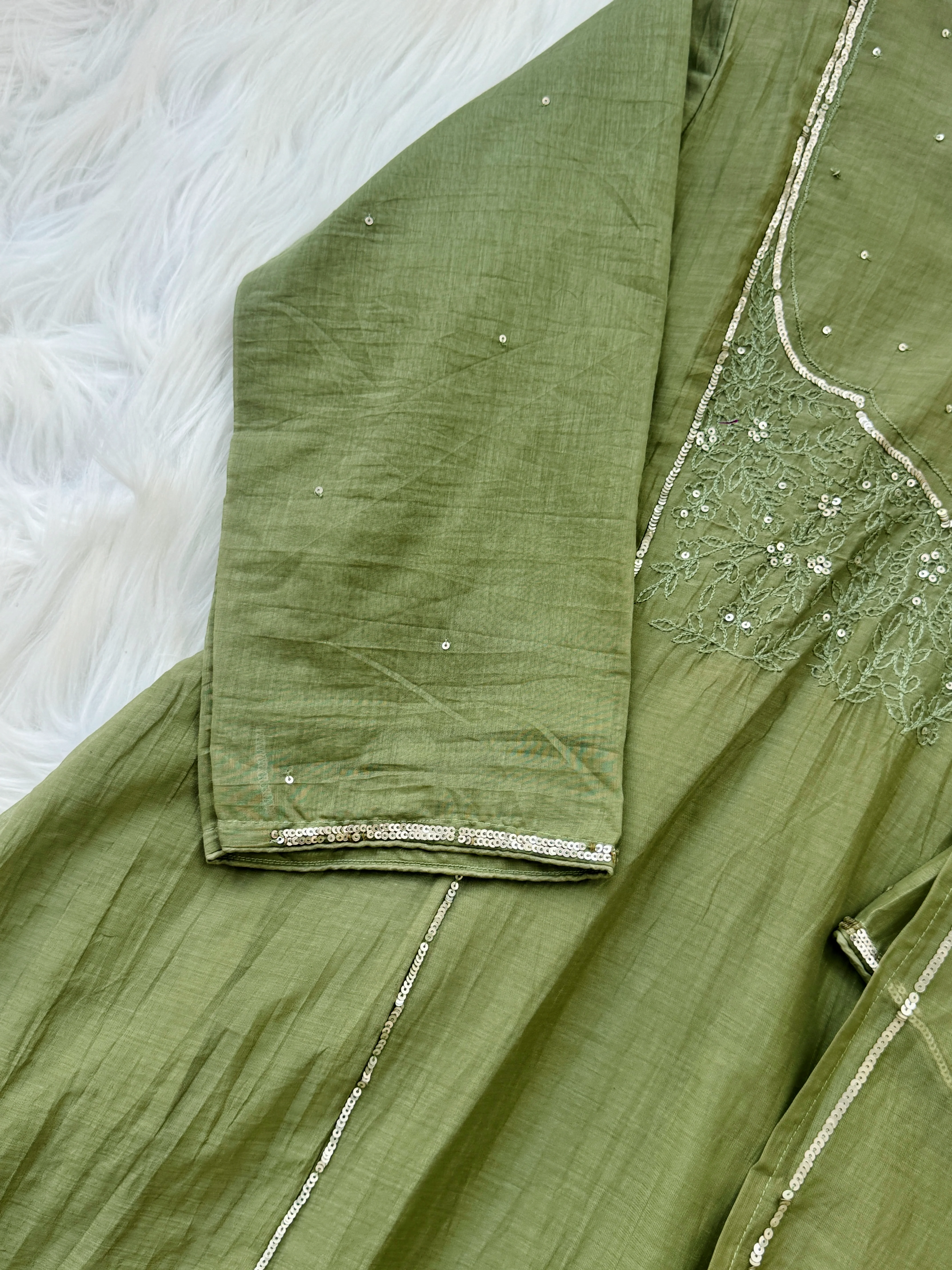 Mul Chanderi Hand-Detailed Anarkali Set - Image 6