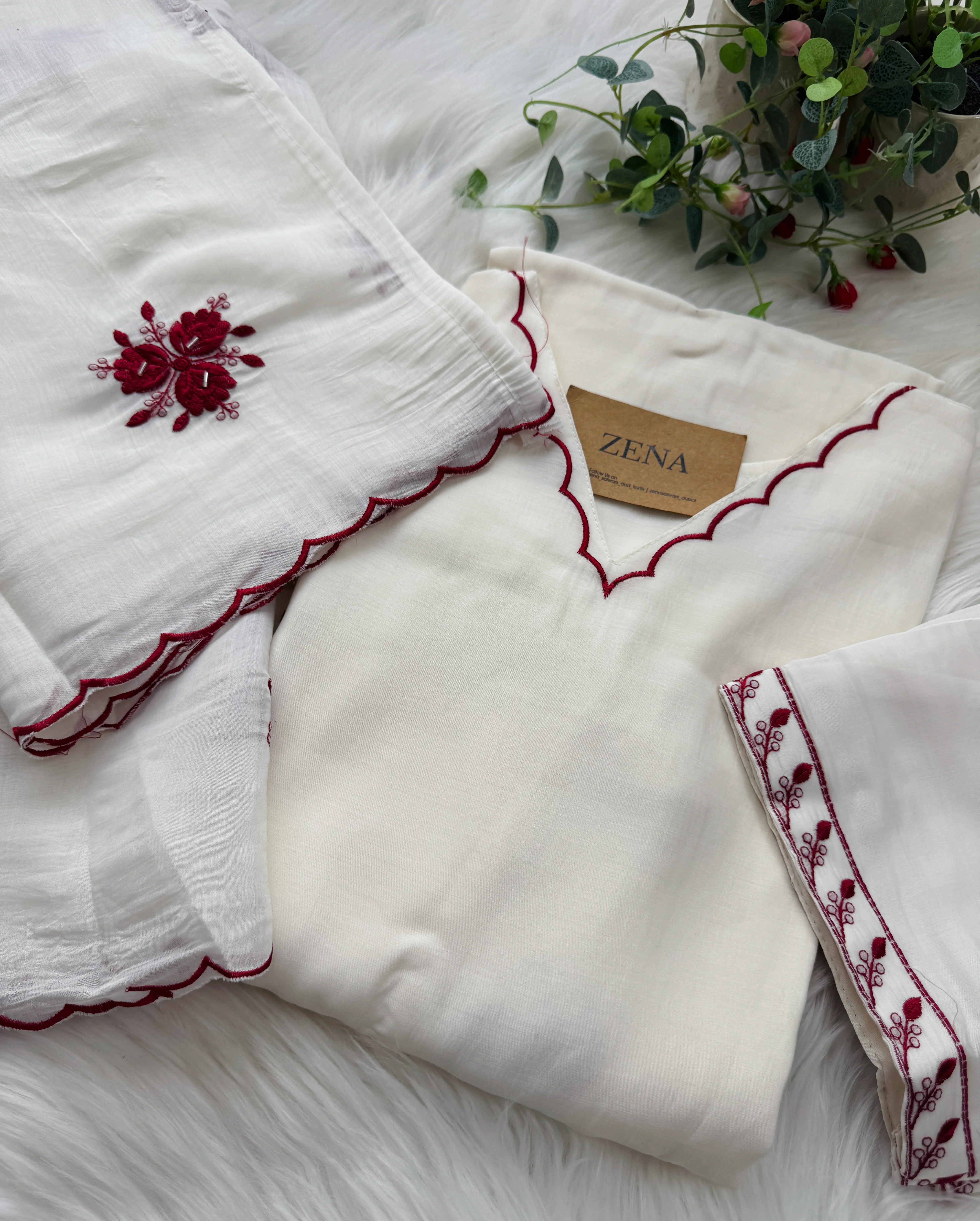 Mul Chanderi Hand Detailed kurti Set