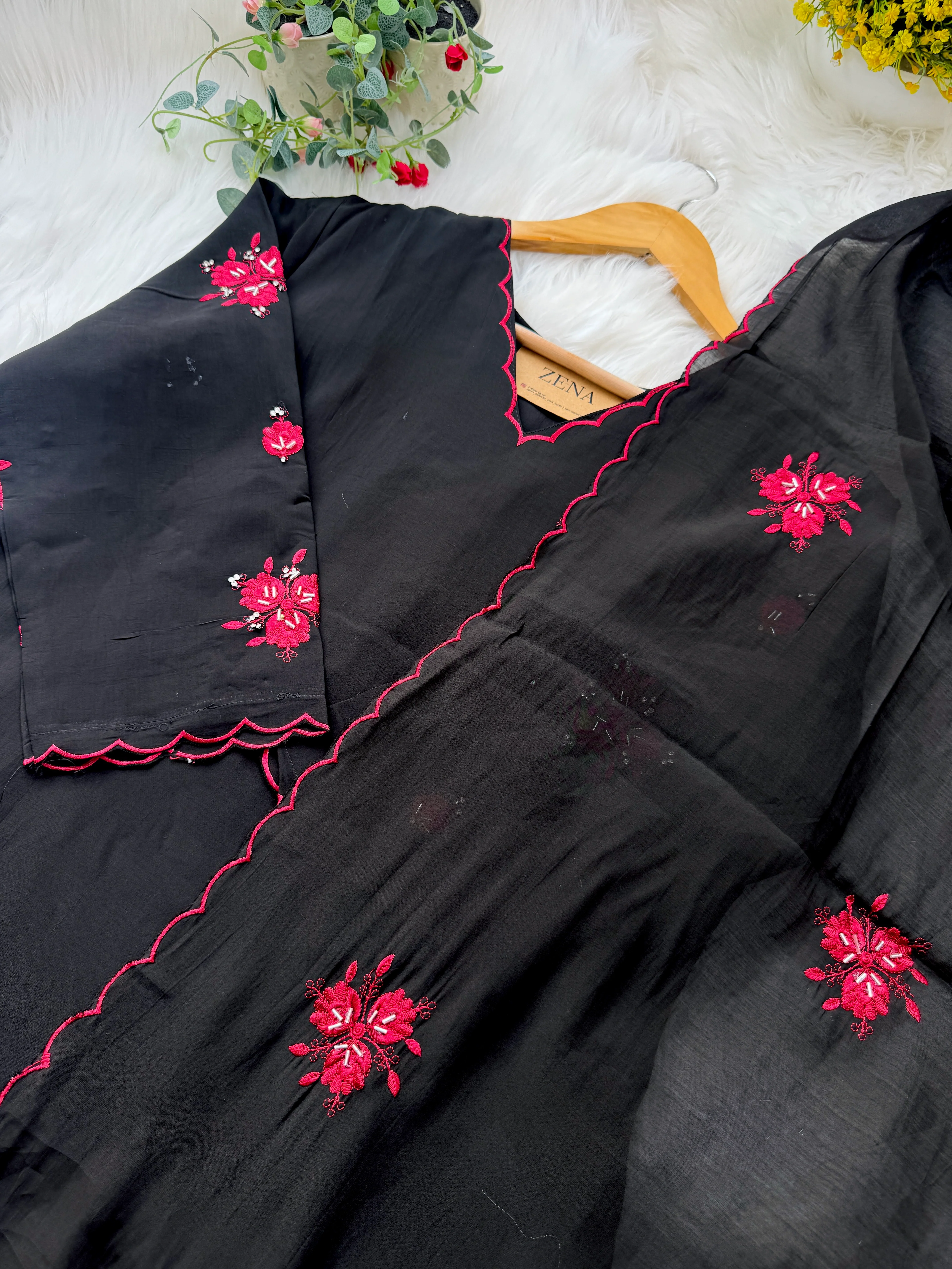 Mul Chanderi Hand Detailed kurti Set - Image 3