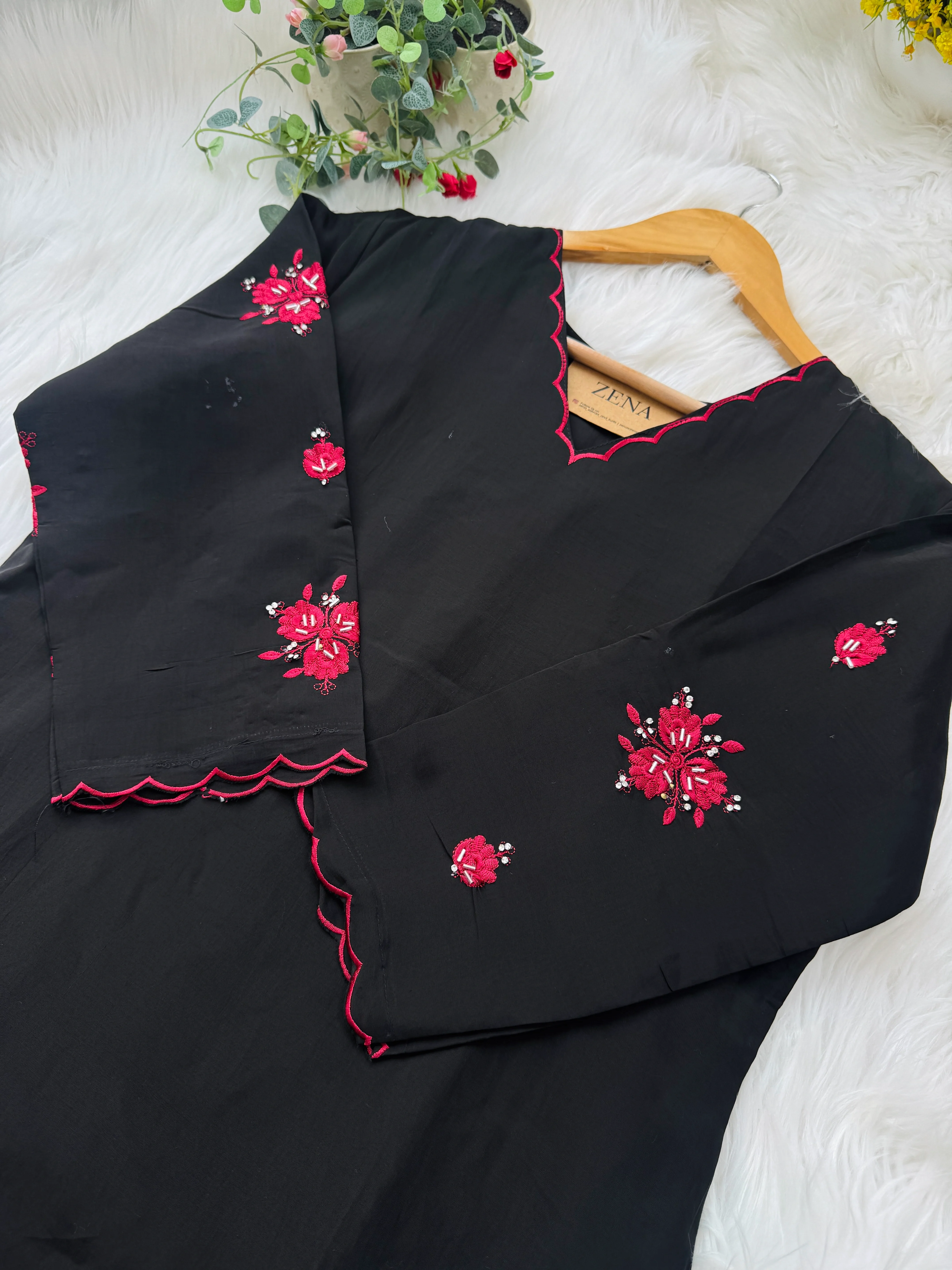 Mul Chanderi Hand Detailed kurti Set - Image 5