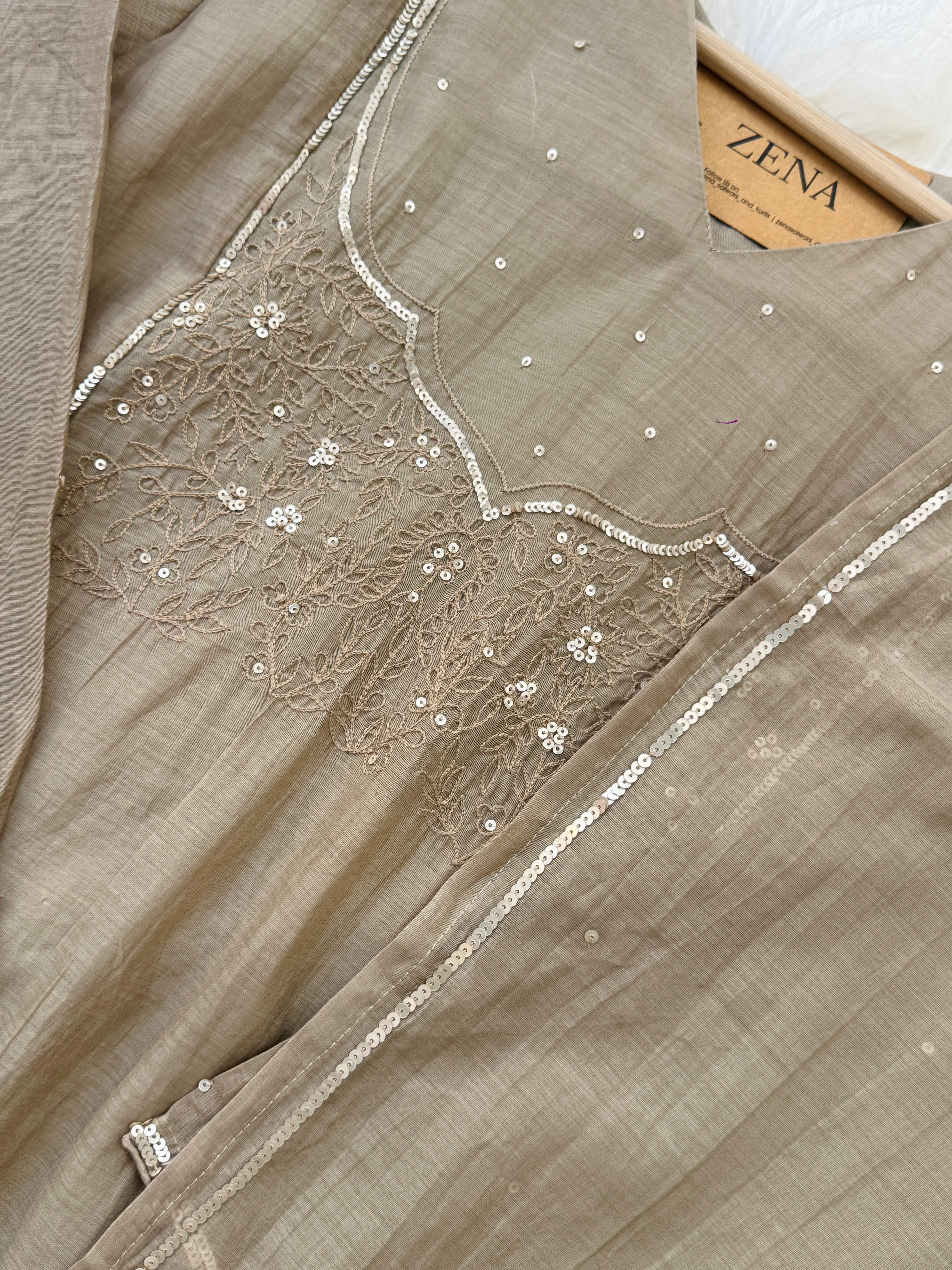 Mul Chanderi Hand-Detailed Anarkali Set - Image 7