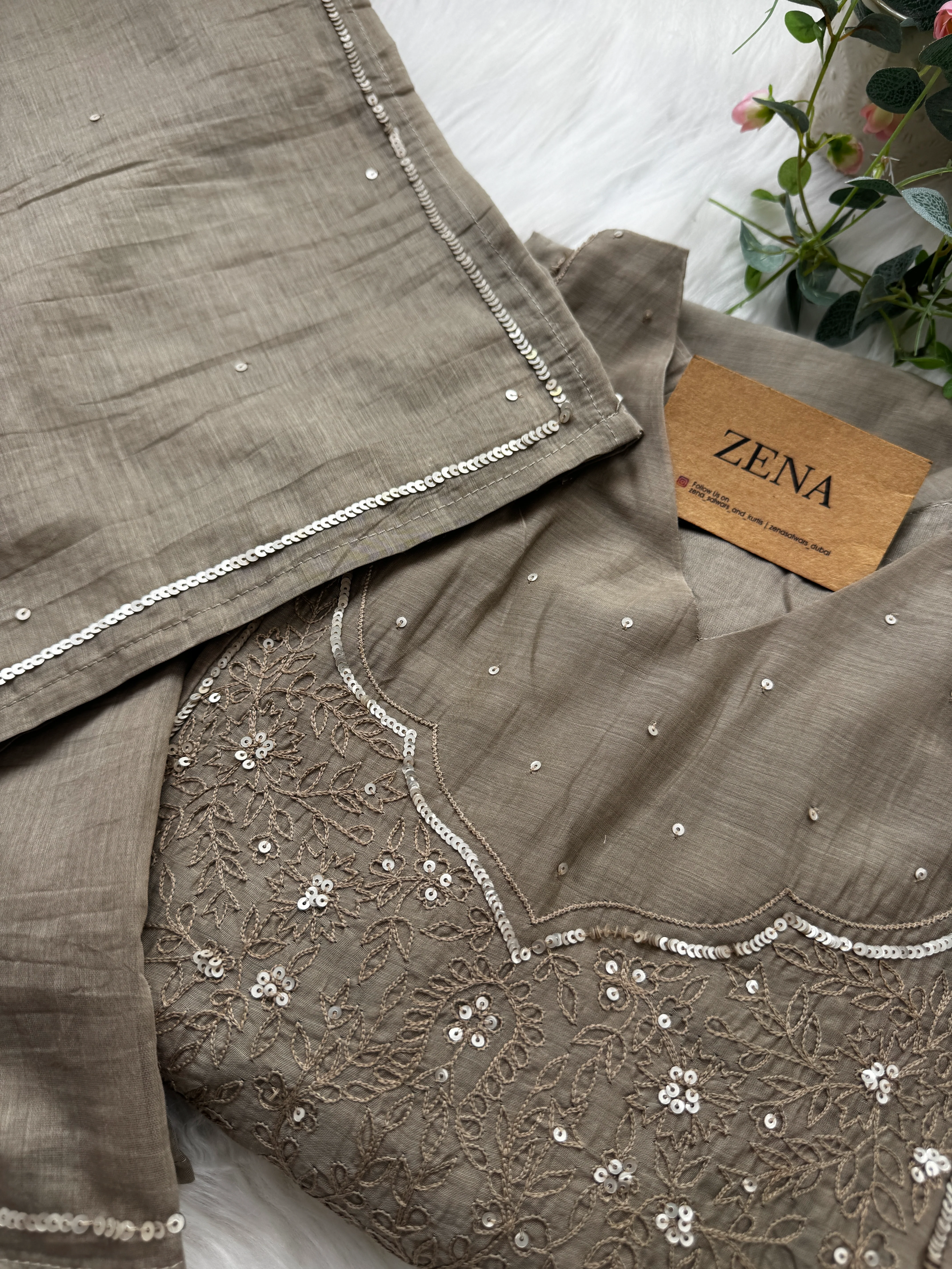 Mul Chanderi Hand-Detailed Anarkali Set - Image 9