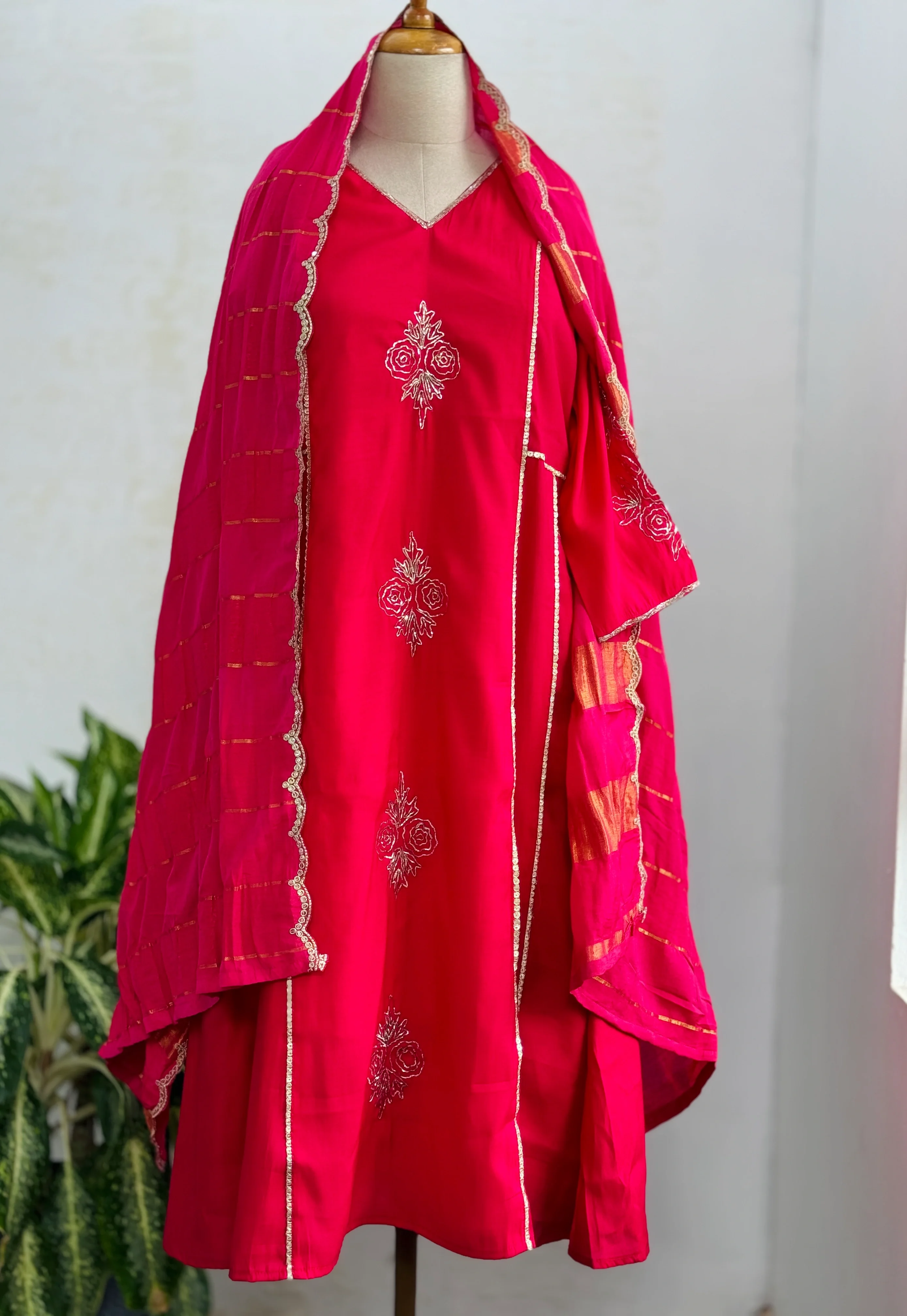 Mul Chanderi Handwork Kurti Set- Ready to Wear - Image 2