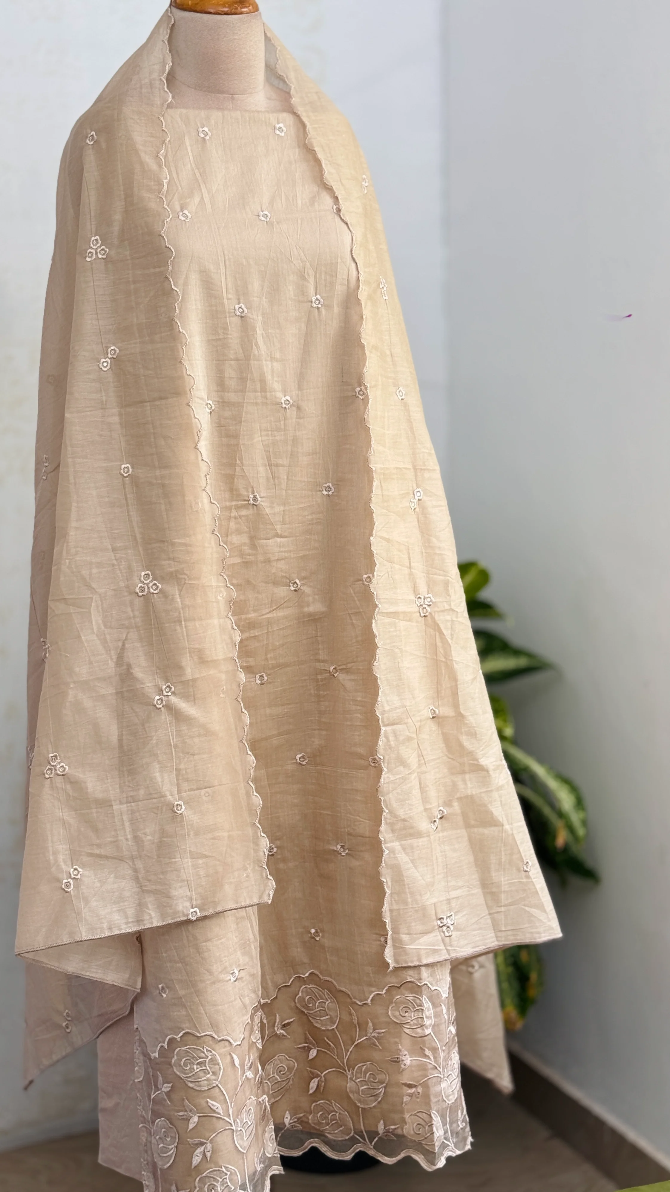 Premium Mul Chanderi Embroidered Unstitched Suit – Redefining Ethnic Elegance - Image 2