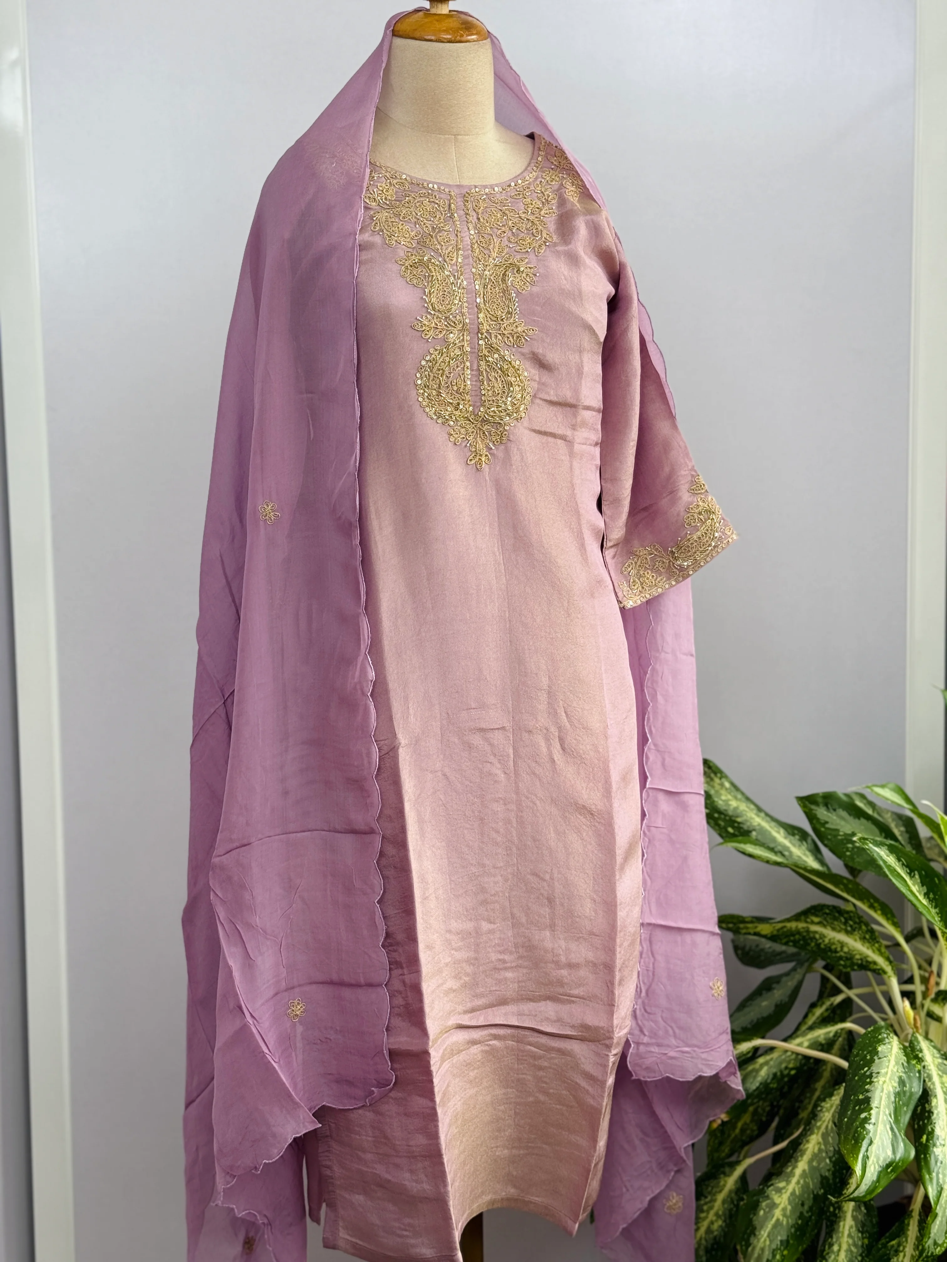 Premium Tissue Silk Handwork Kurti Set - Image 2
