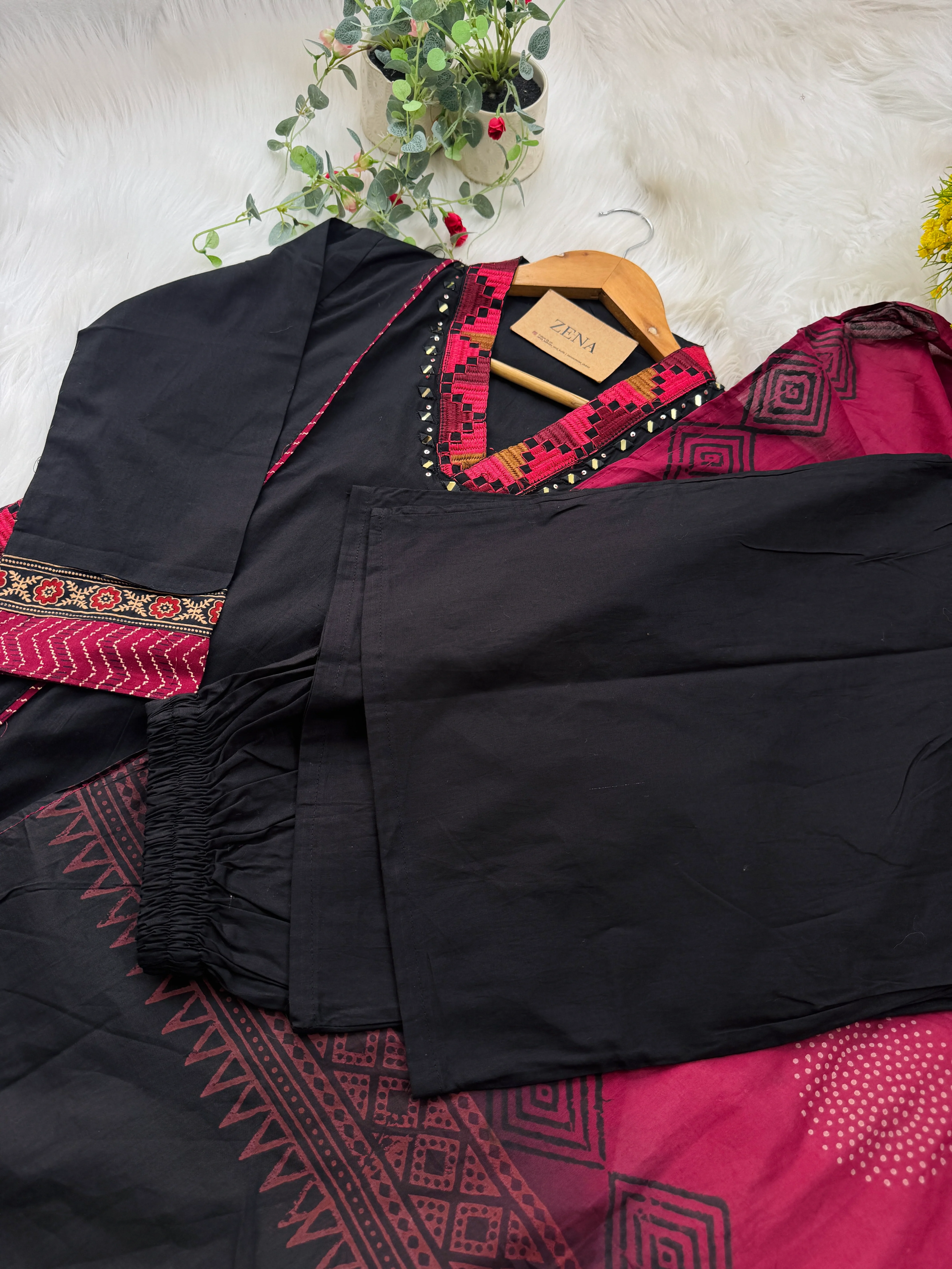 Pure Cotton Embroidered Mirror Work Kurti Set - Image 4