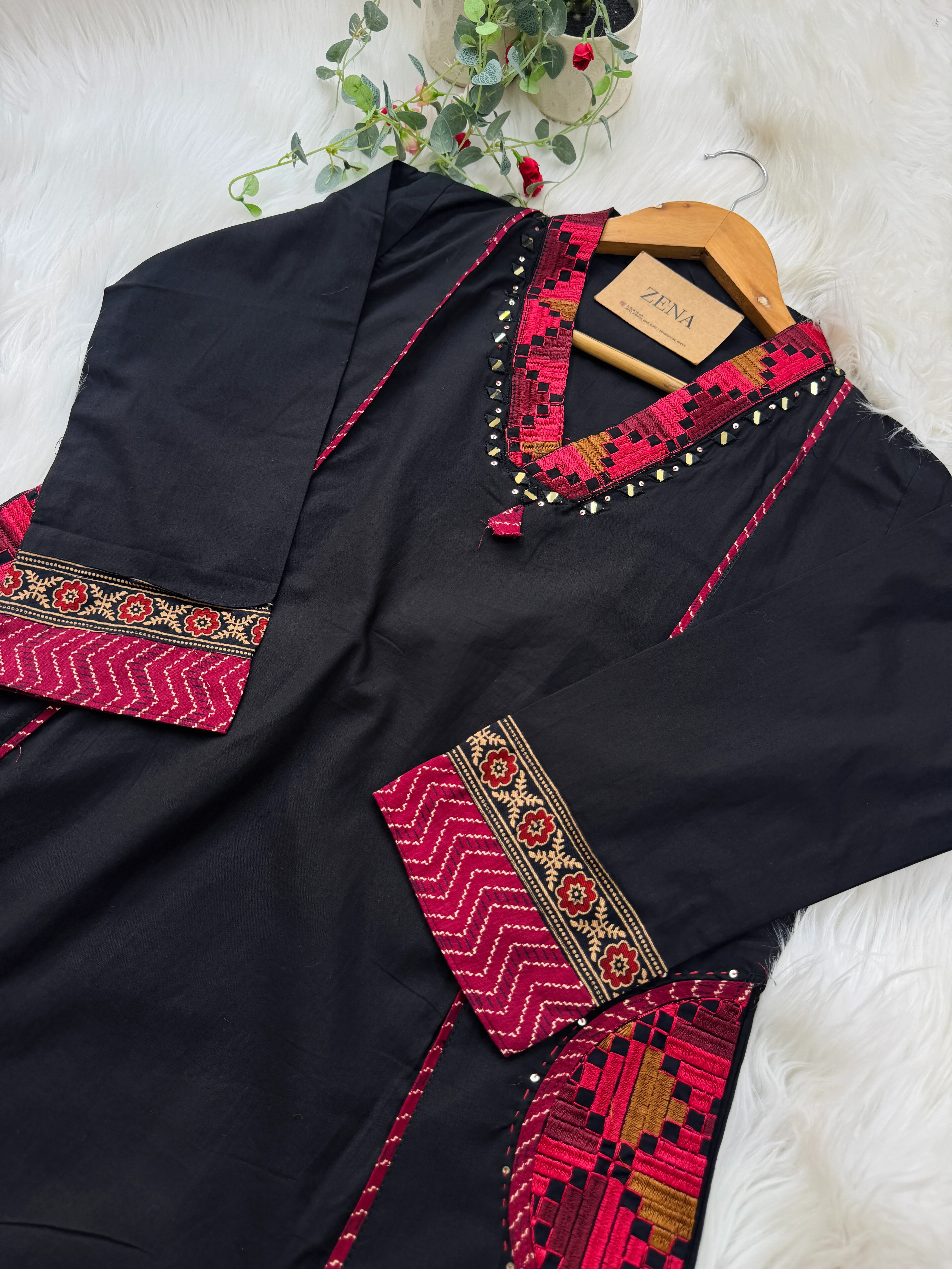 Pure Cotton Embroidered Mirror Work Kurti Set - Image 5