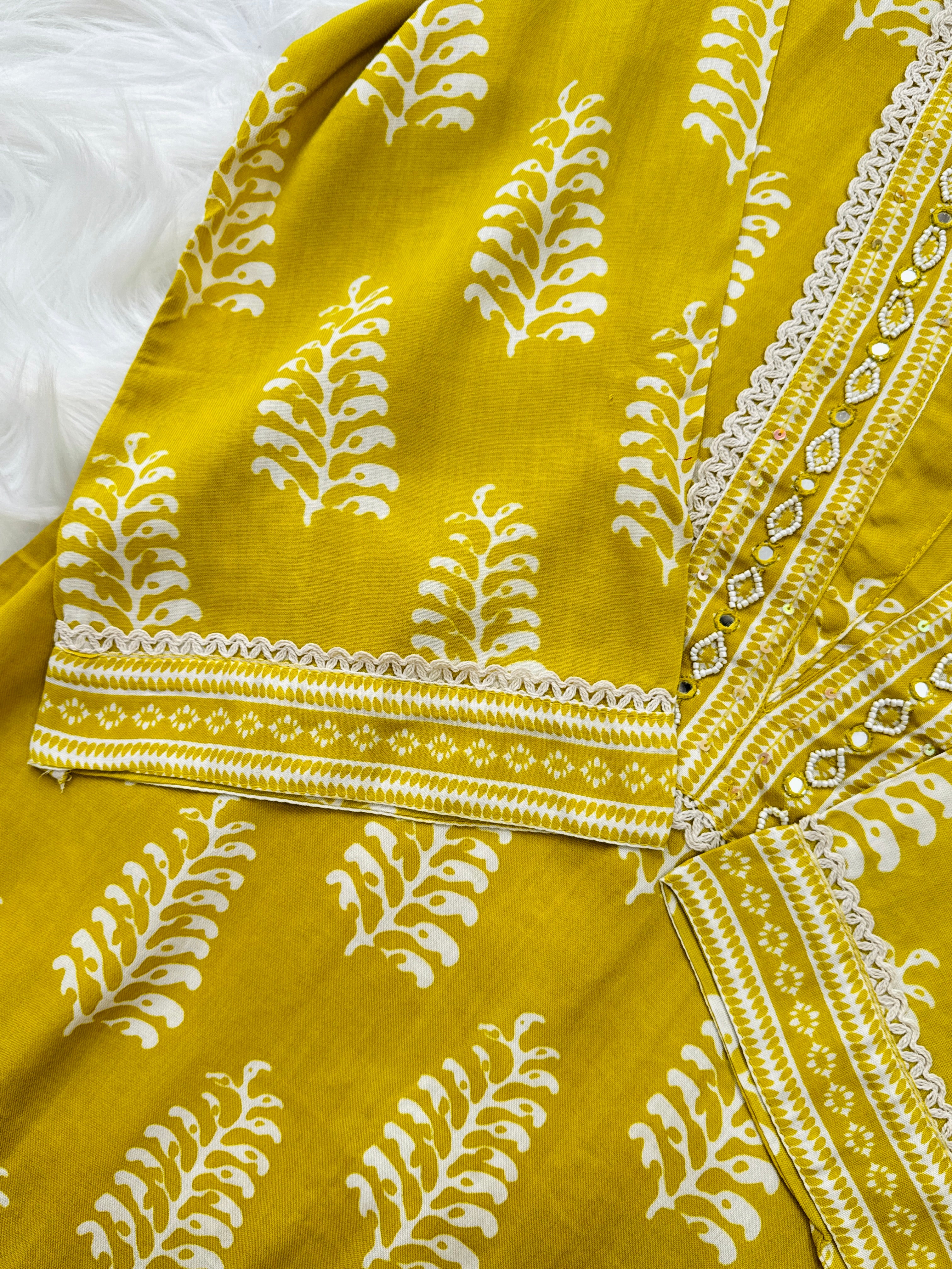 Pure Cotton Hand Detailed Slitted Kurti Set โ Comfortable & Stylish ๐ฟ - Image 2