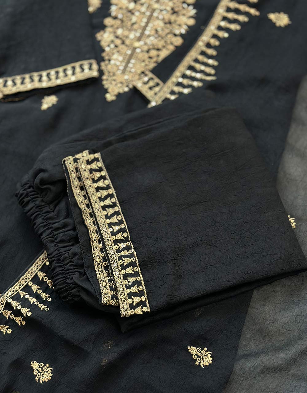Shimmer Silk Ready-to-Wear Hand Work Kurti Set β Radiate Elegance β¨ - Image 5