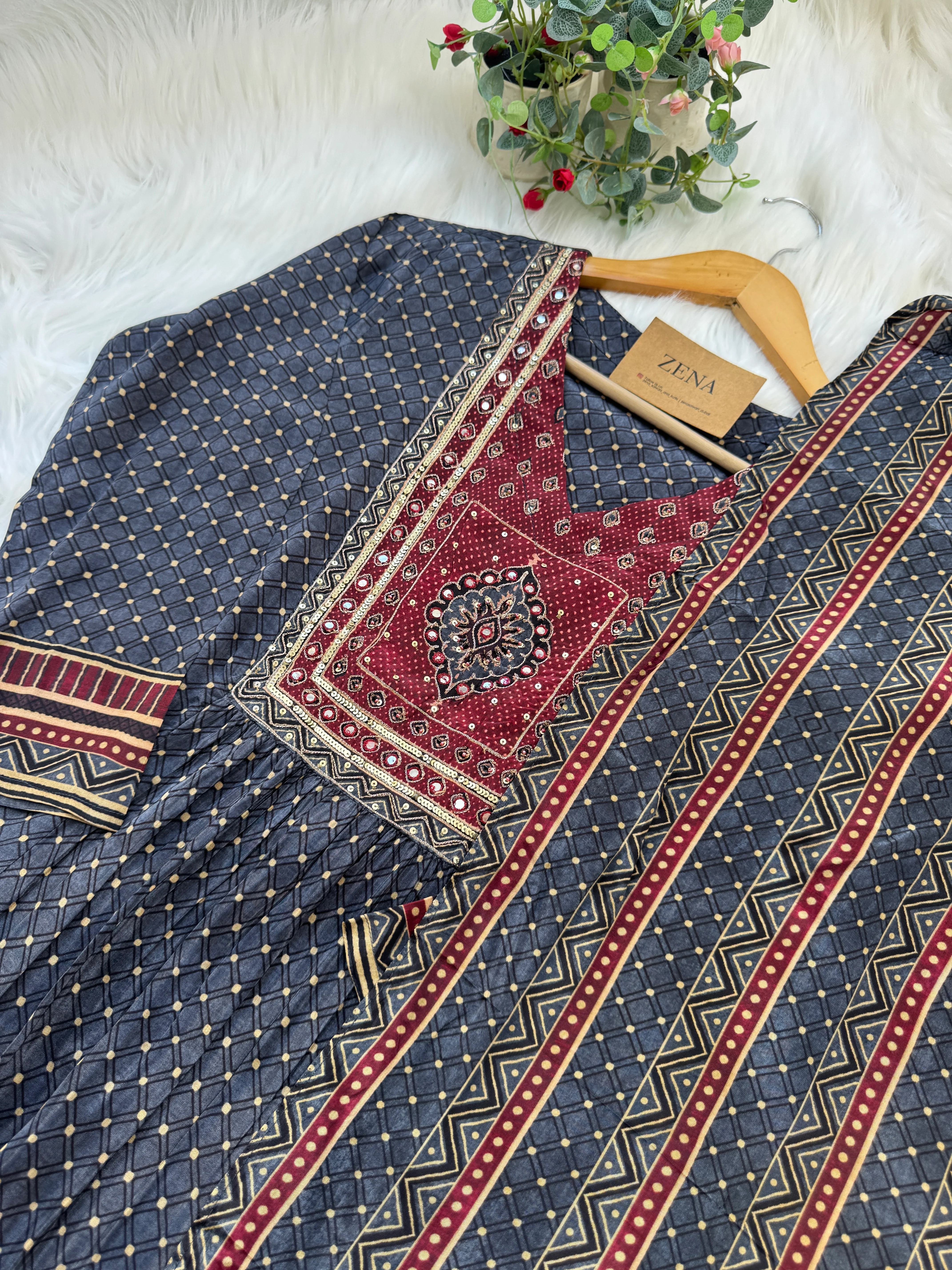 Pure Crepe Hand-Detailed Kurti Set - Image 6