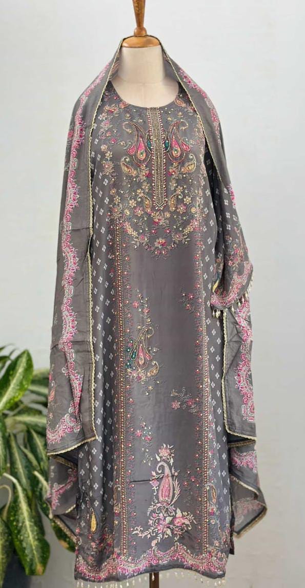 Pure crepe hand work kurti set - Image 6