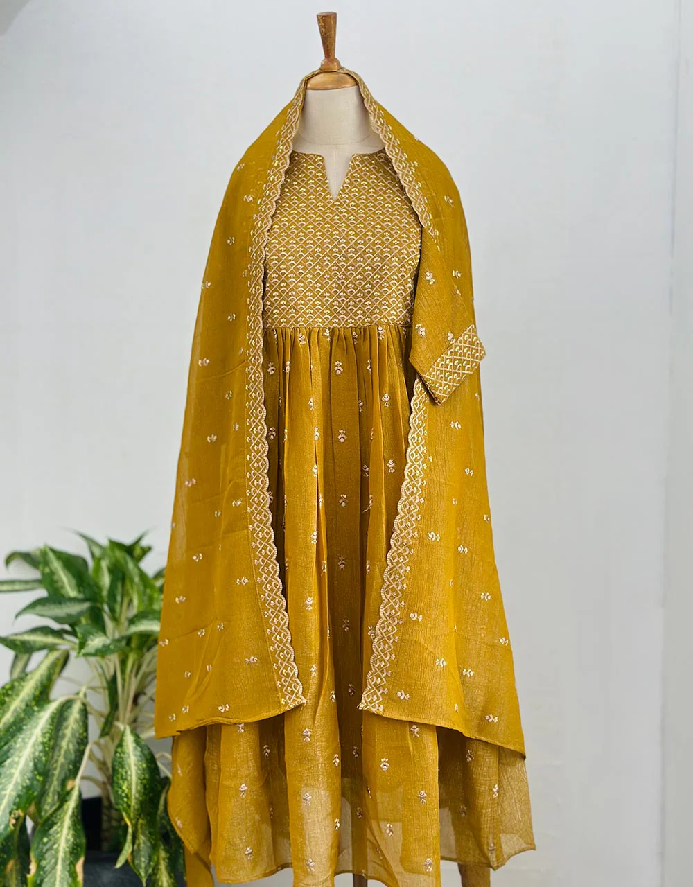 Ready to Wear Eid Arrival Shimmer Silk Kurti Set β Radiate Festive Elegance β¨ - Image 9