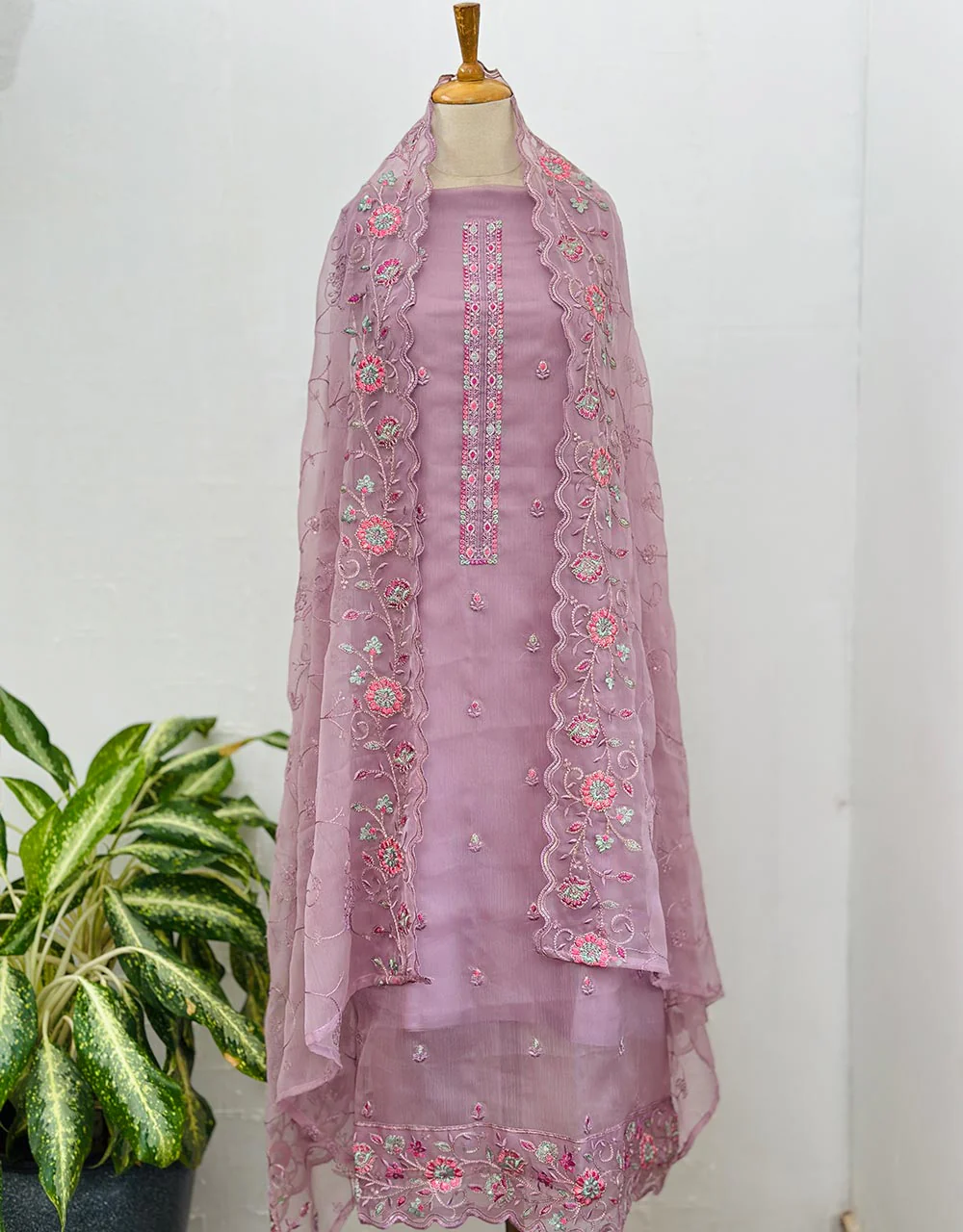 Unstitched Shimmer Silk Party Wear Suit β¨ - Image 7