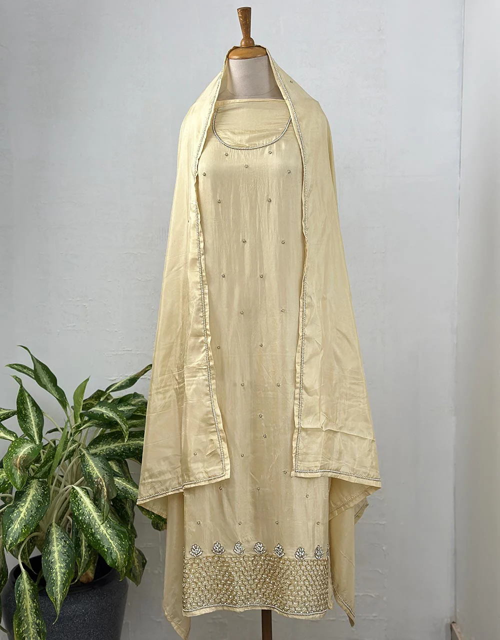 Unstitched Pure Crepe Party Wear Suit โ Elegant Handwork Perfection ๐ - Image 3