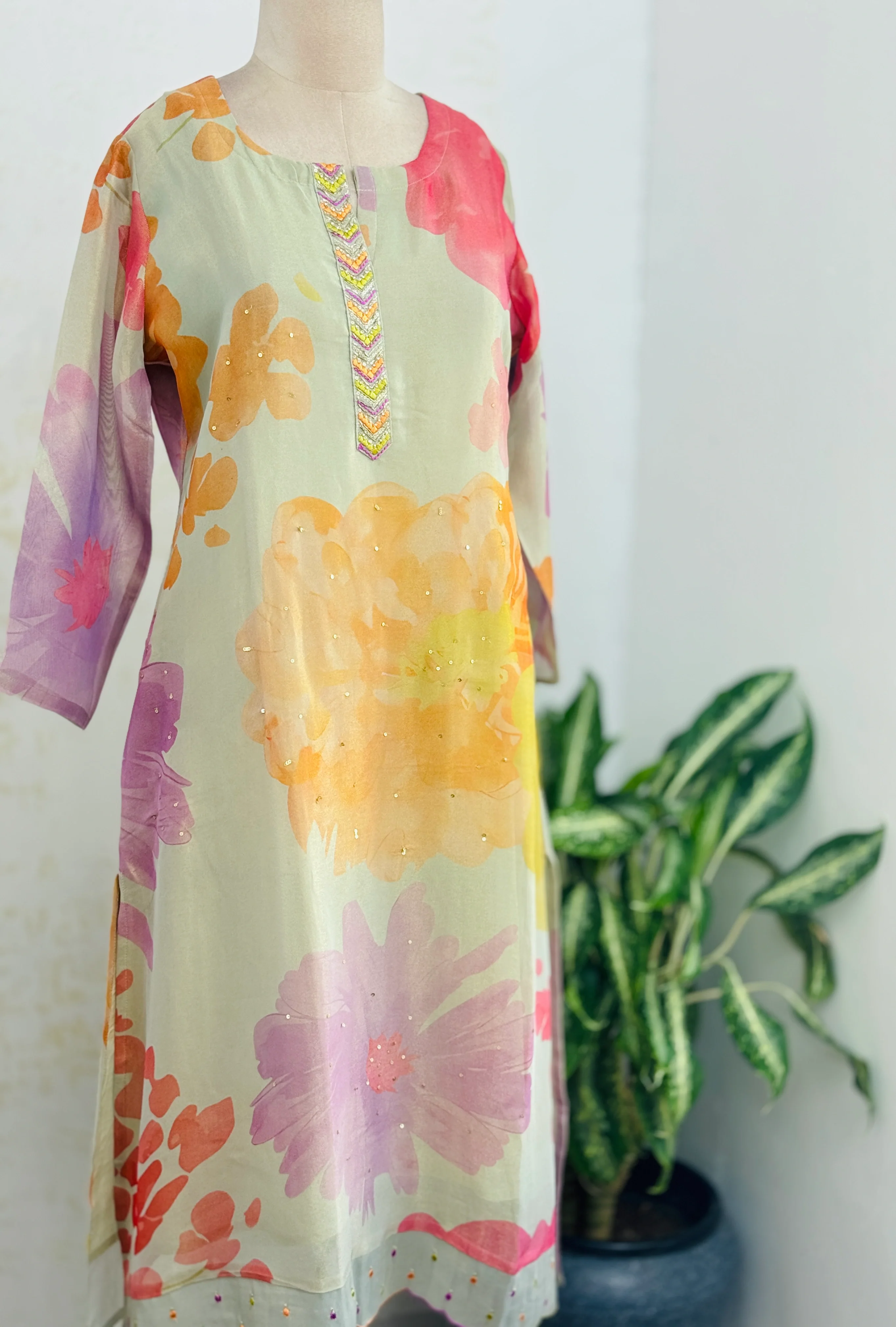 Pure Tissue Silk Hand-Detailed Kurti Set ✨ - Image 7