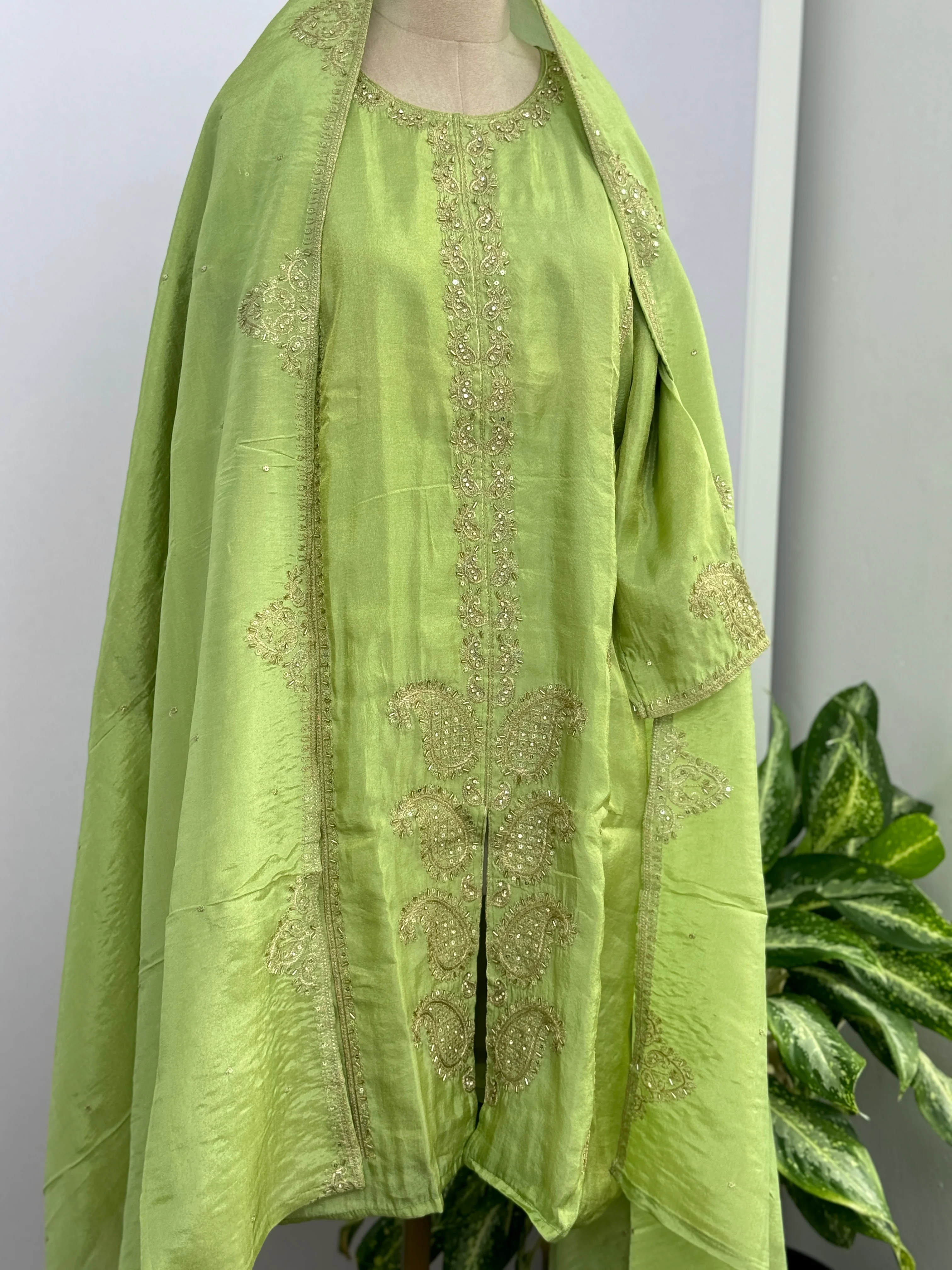 Pure Tissue Silk Hand-Work Party Wear Kurti Set - Image 2
