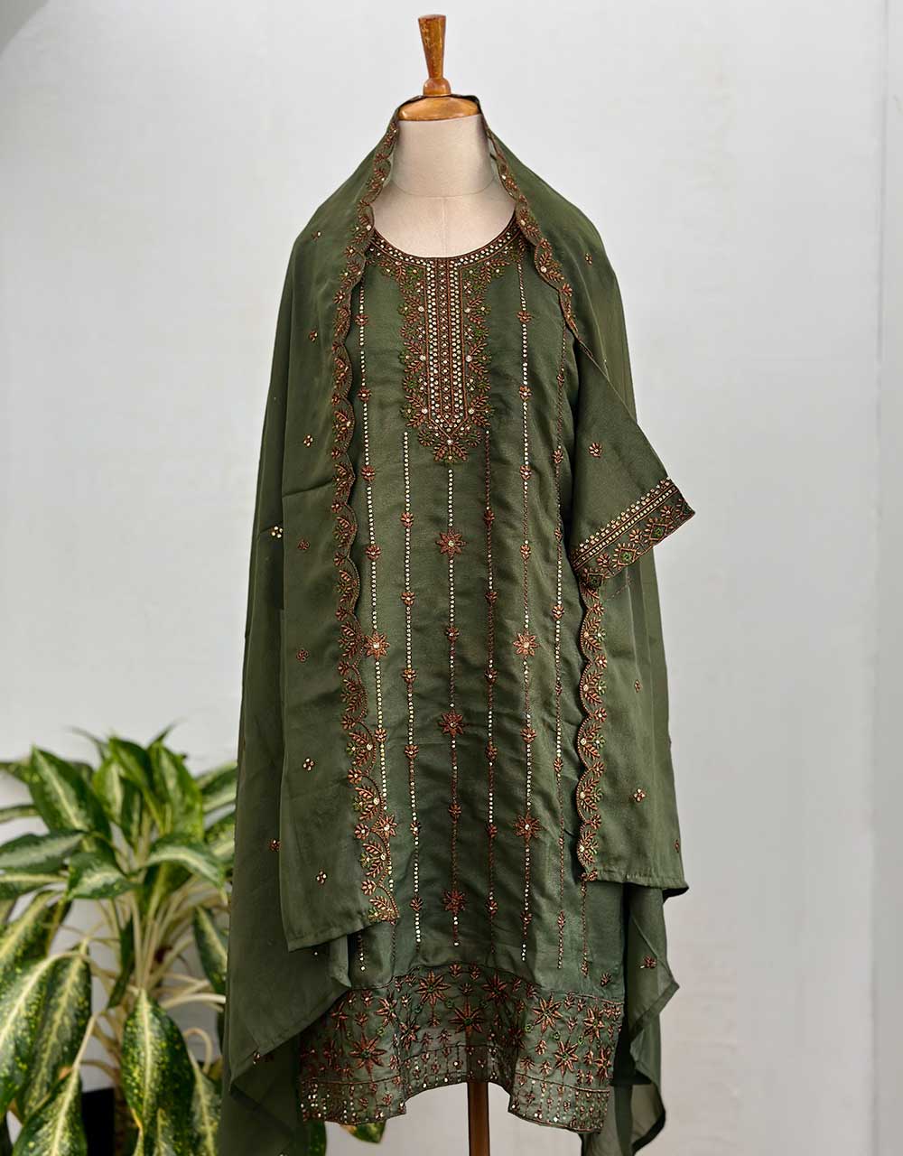Ready to Wear Georgette Kurti Set ✨ - Image 6