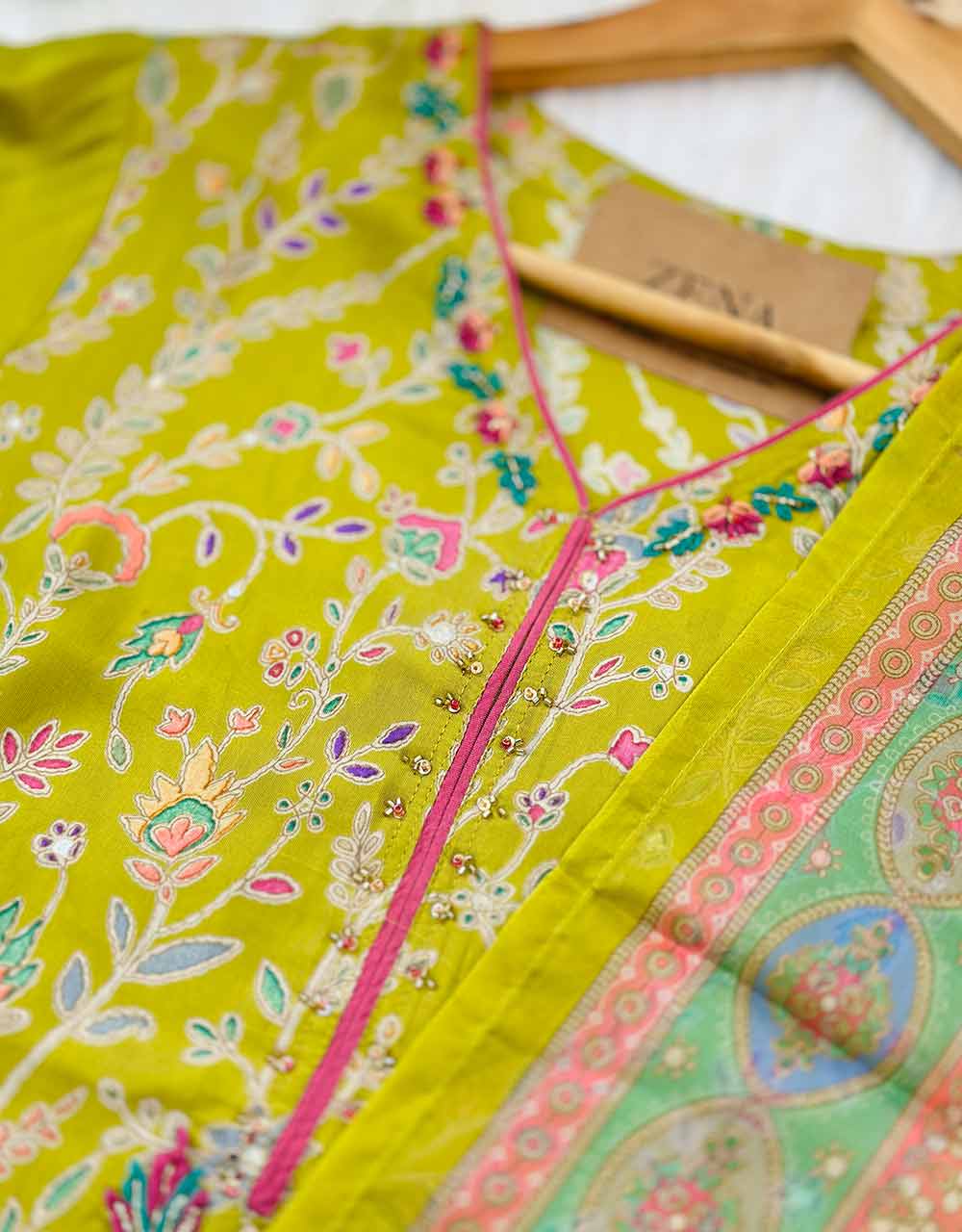 READY TO WEAR PURE CREPE KURTI SET β EFFORTLESS ELEGANCE β¨ - Image 4