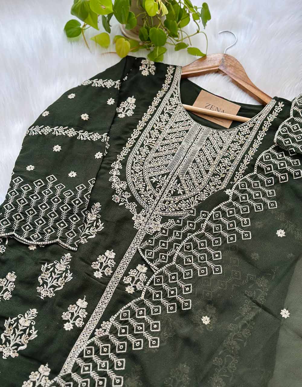 Ready-to-Wear Georgette Kurti Set with Organza Dupatta β Effortless Elegance β¨
