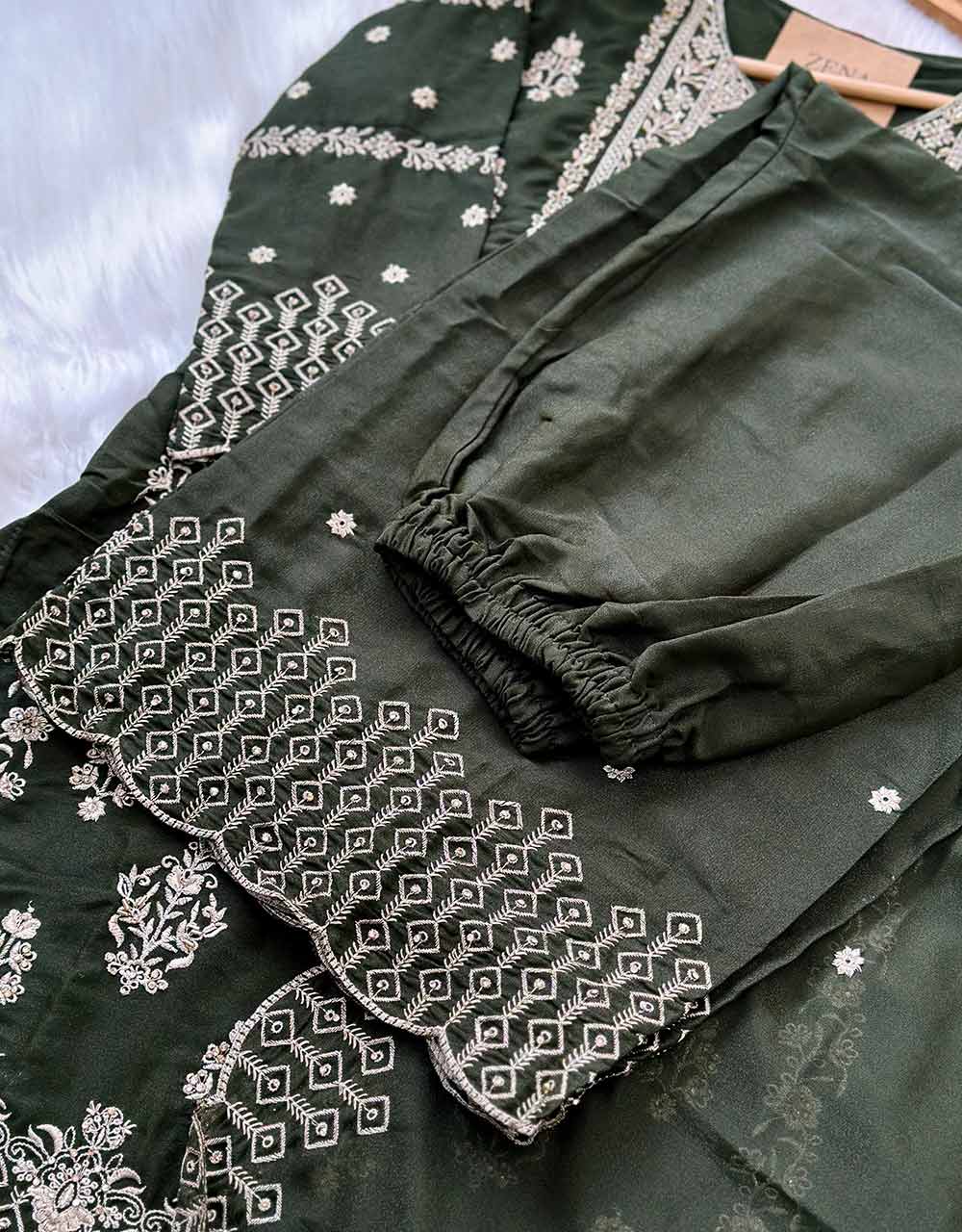Ready-to-Wear Georgette Kurti Set with Organza Dupatta β Effortless Elegance β¨ - Image 5