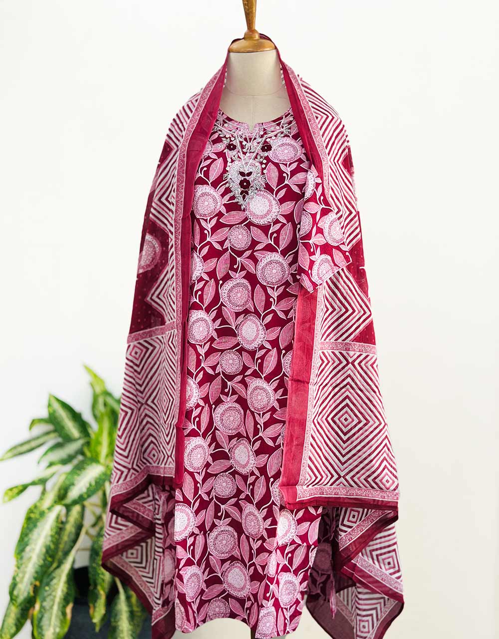 Ready to Wear Pure Cotton Hand Work Kurti Set πΏ - Image 2