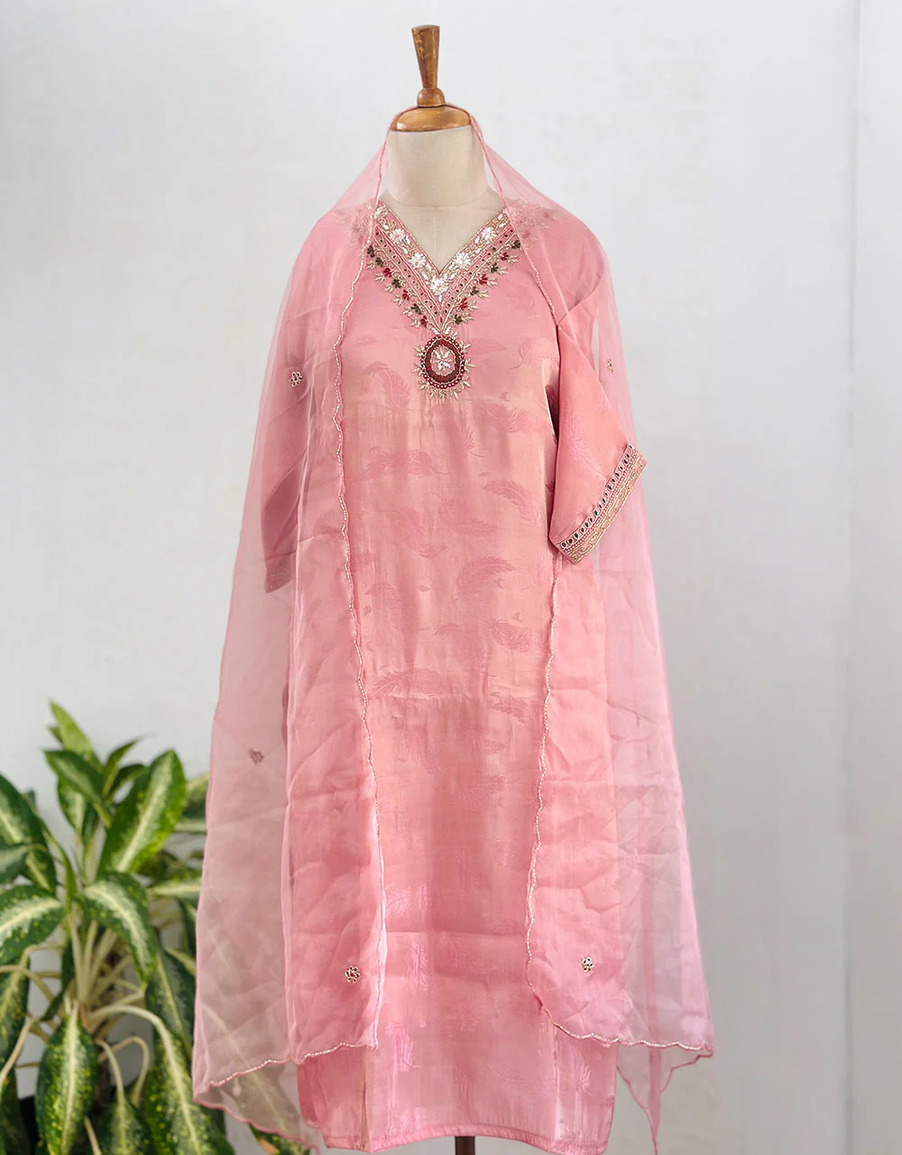 Ready-to-Wear Tissue Silk Handwork Kurti Set β Elegance in Every Detail β¨ - Image 2