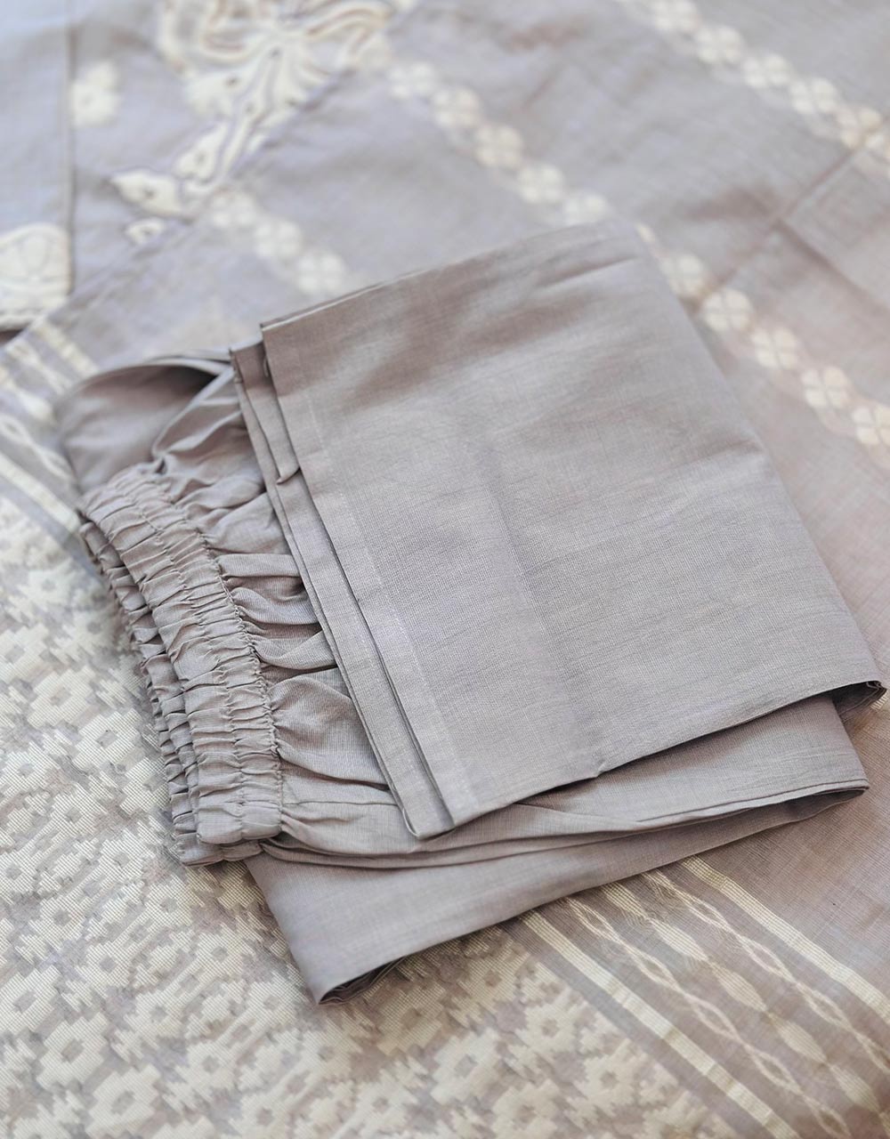 READY TO WEAR MUL CHANDERI HANDWORK KURTI SET πΈ - Image 6
