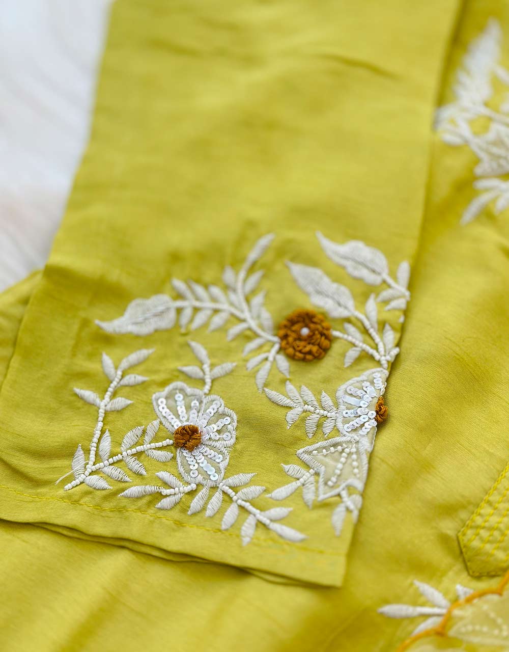 Elegance Redefined – READY TO WEAR HANDWORK KURTI SET (MUL CHANDERI) WITH ORGANZA DUPATTA ✨ - Image 5