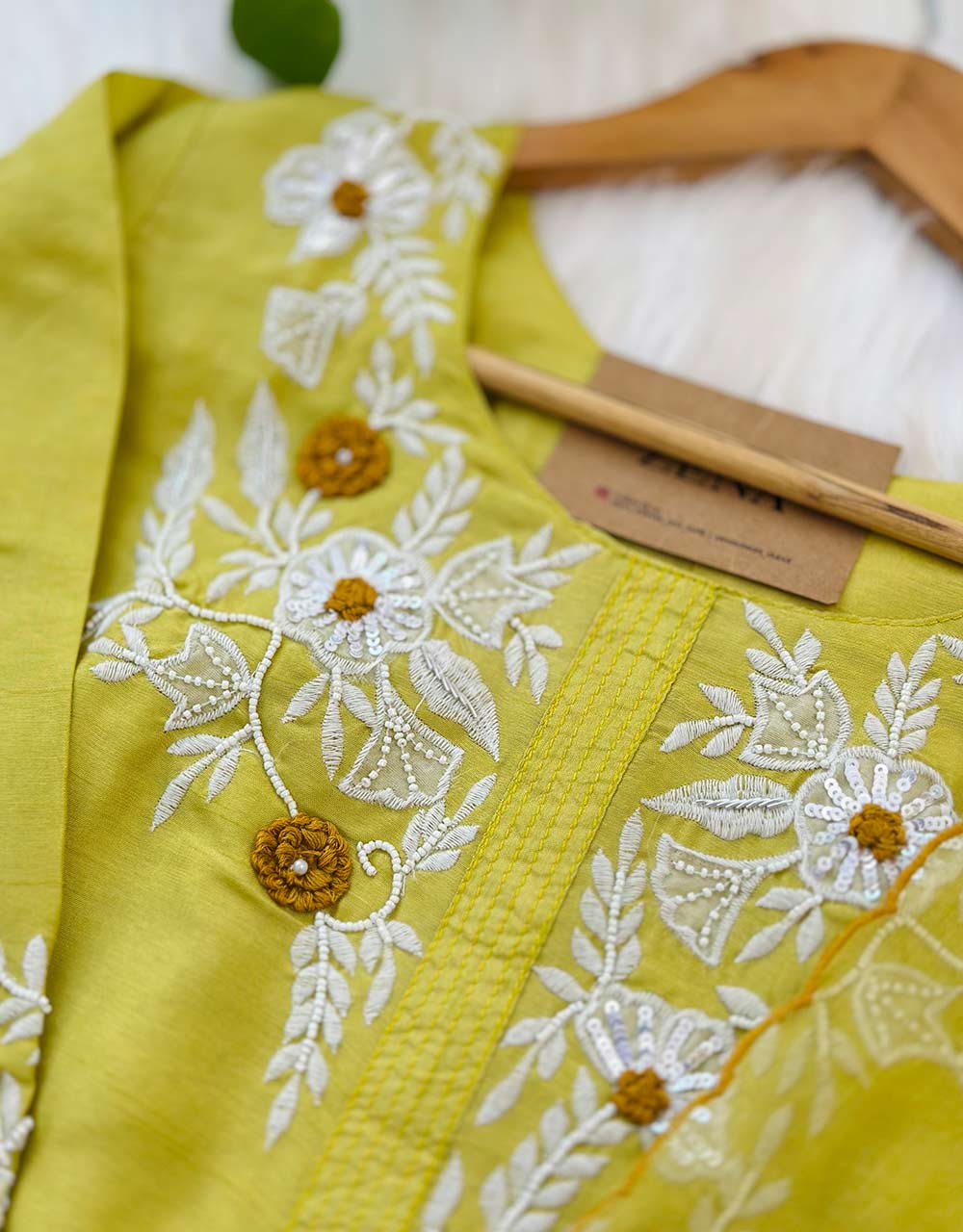 Elegance Redefined – READY TO WEAR HANDWORK KURTI SET (MUL CHANDERI) WITH ORGANZA DUPATTA ✨ - Image 6