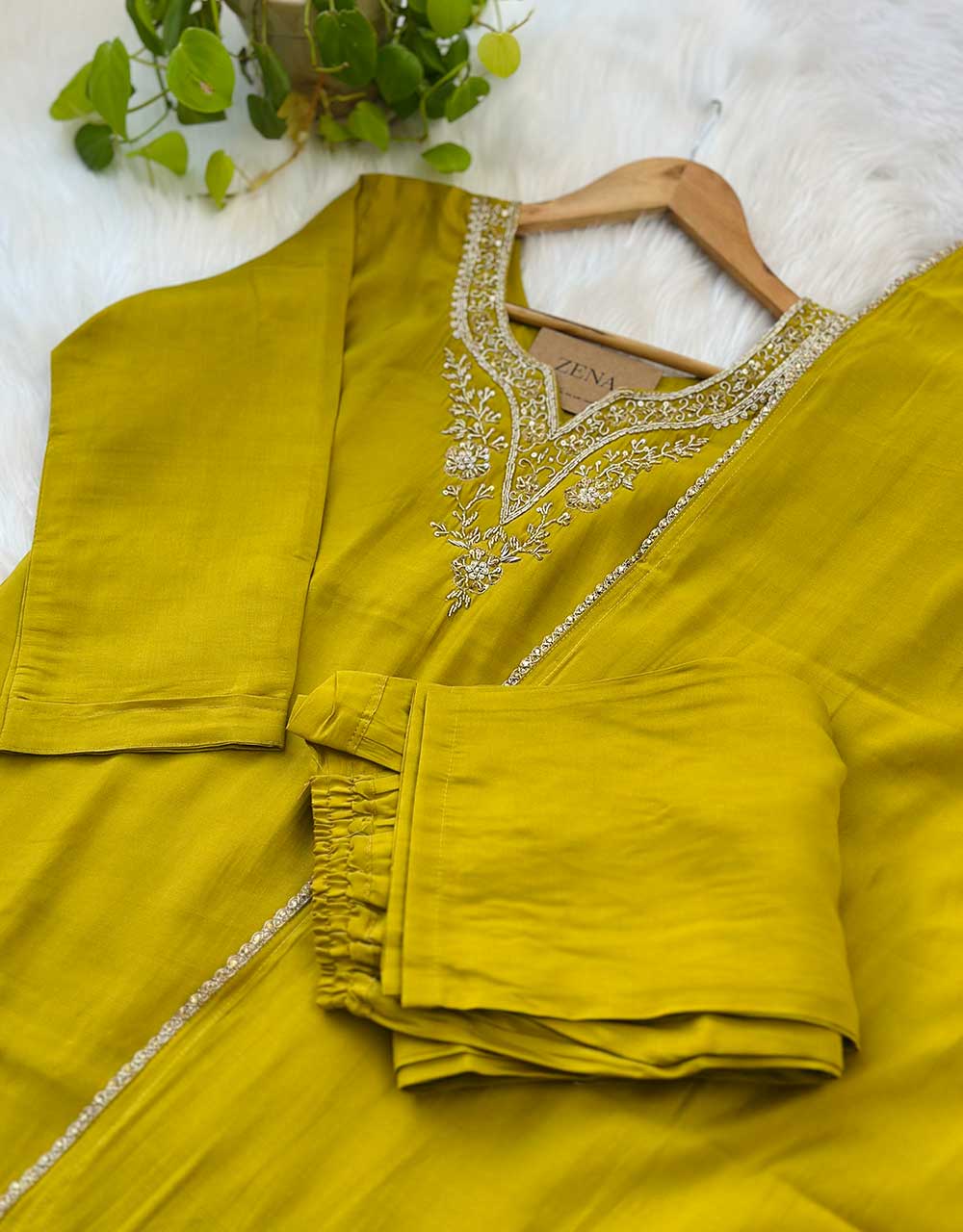 Ready-to-Wear Handwork Kurti Set โ Elegant Craftsmanship & Effortless Style โจ