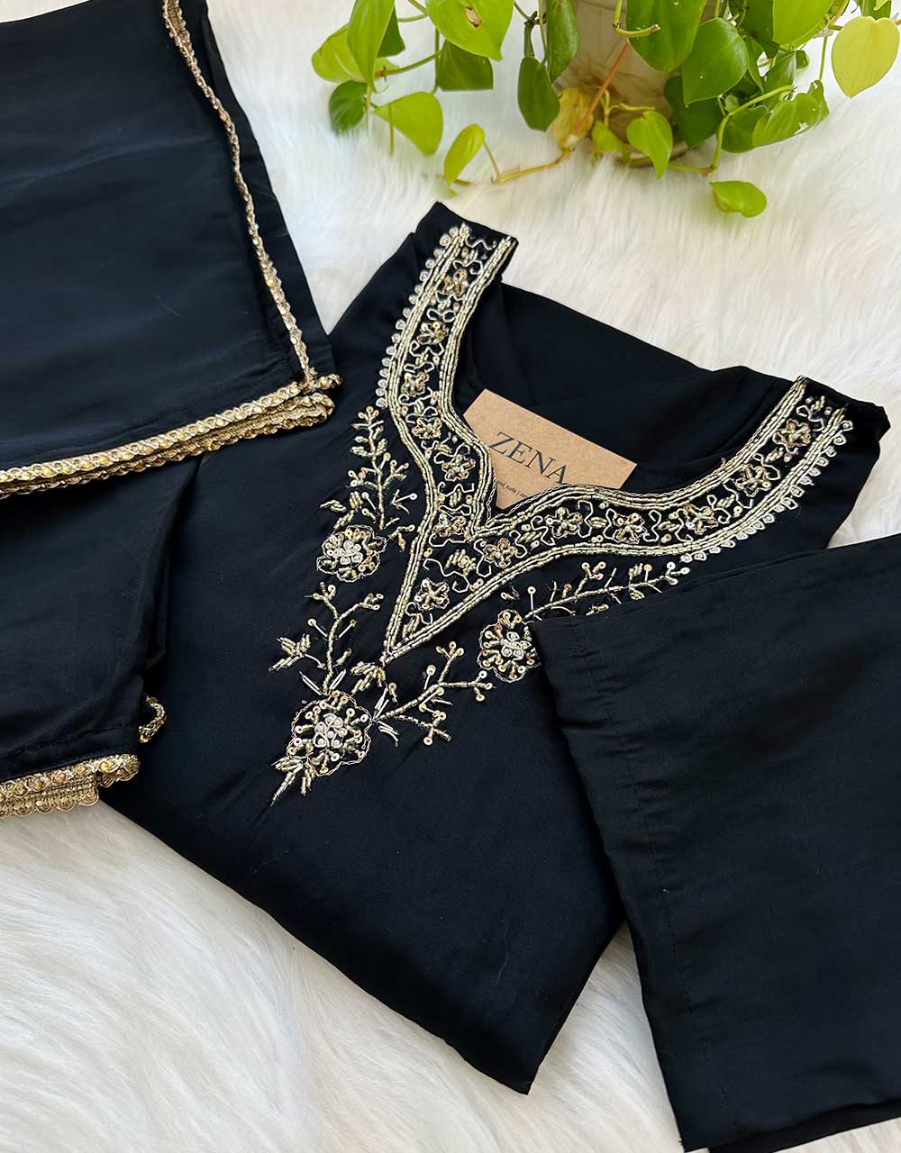 Ready-to-Wear Handwork Kurti Set โ Elegant Craftsmanship & Effortless Style โจ - Image 6