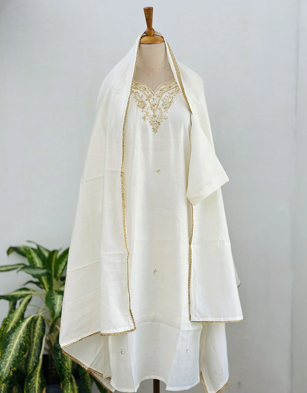 Ready-to-Wear Handwork Kurti Set โ Elegant Craftsmanship & Effortless Style โจ - Image 7