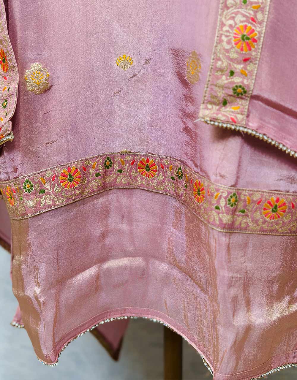 Elegant Ready-to-Wear Tissue Silk Suit 🌟 - Image 4