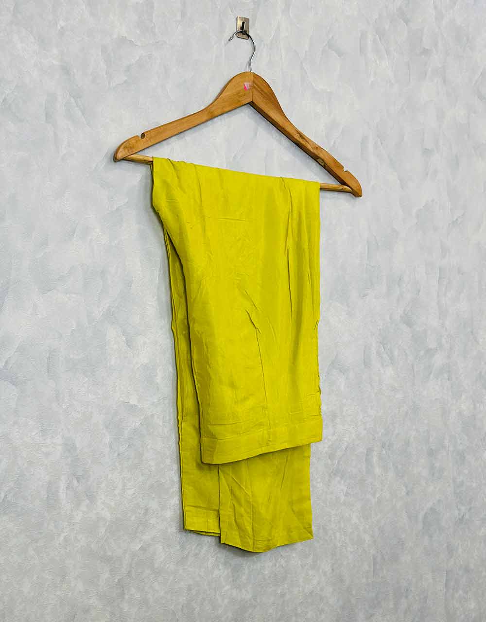 Ready-to-Wear Dola Silk Kurti Set 🌟 - Image 5